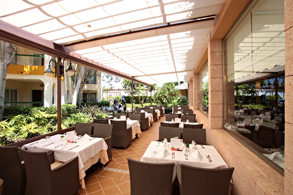 CAPRICE RESTAURANT BUFFET