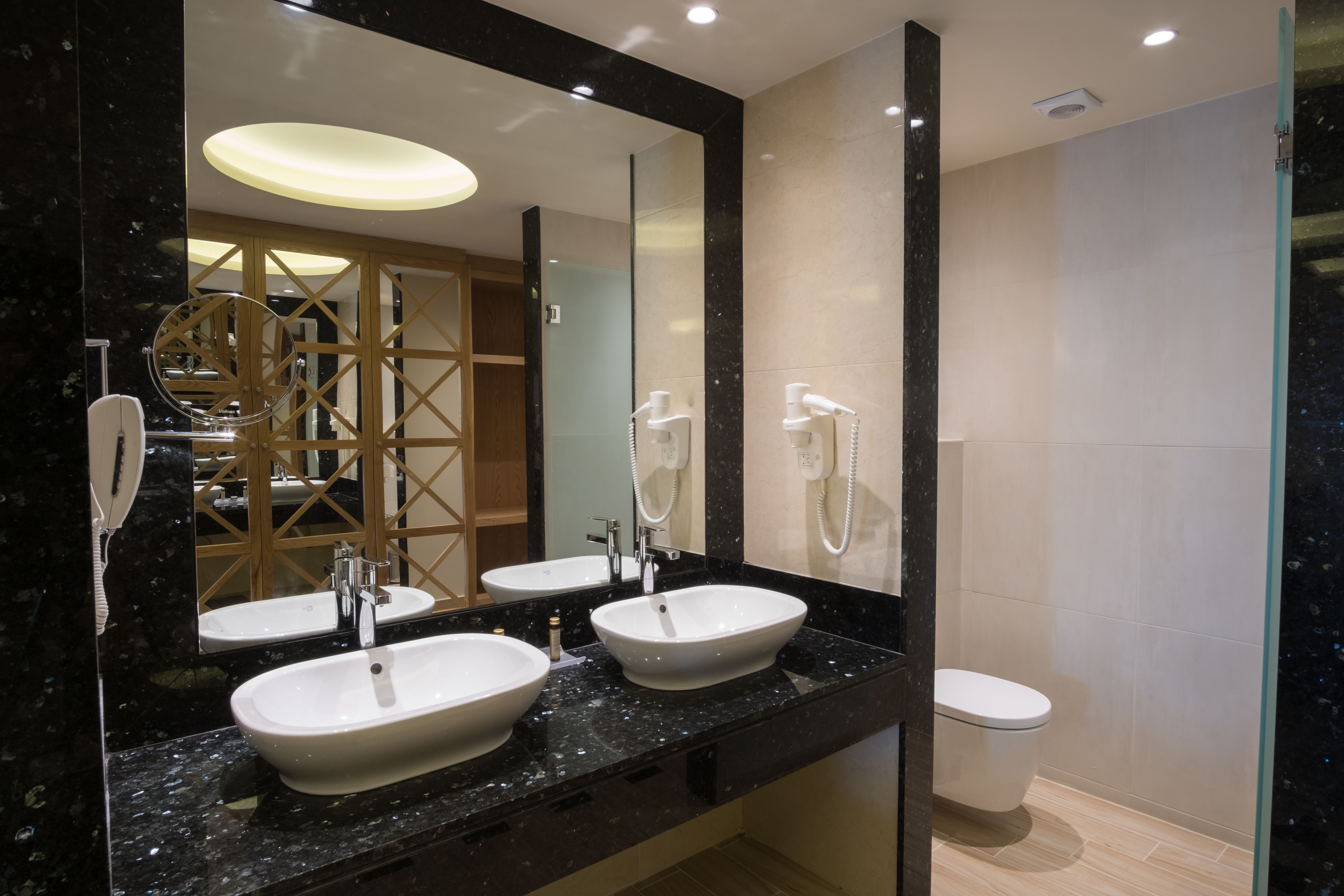 Suite with private pool