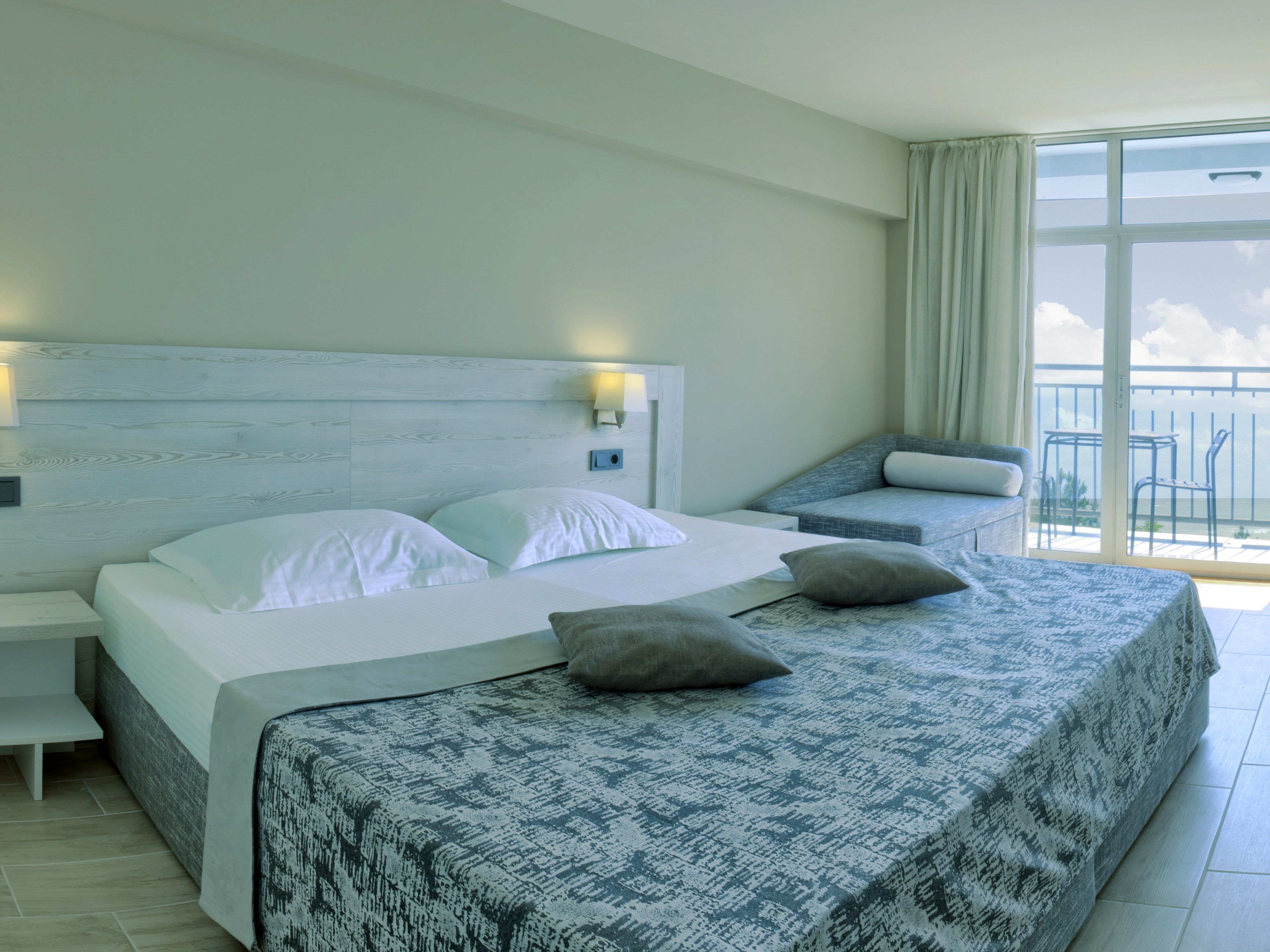 Superior Room (SeaView, Balcony)