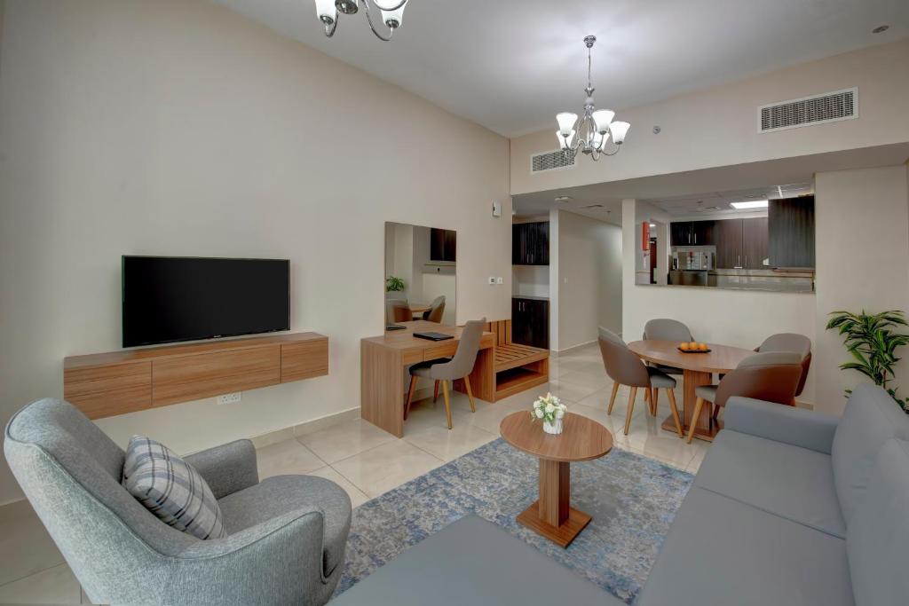 Premium 1 Bedroom Marina View & Balcony