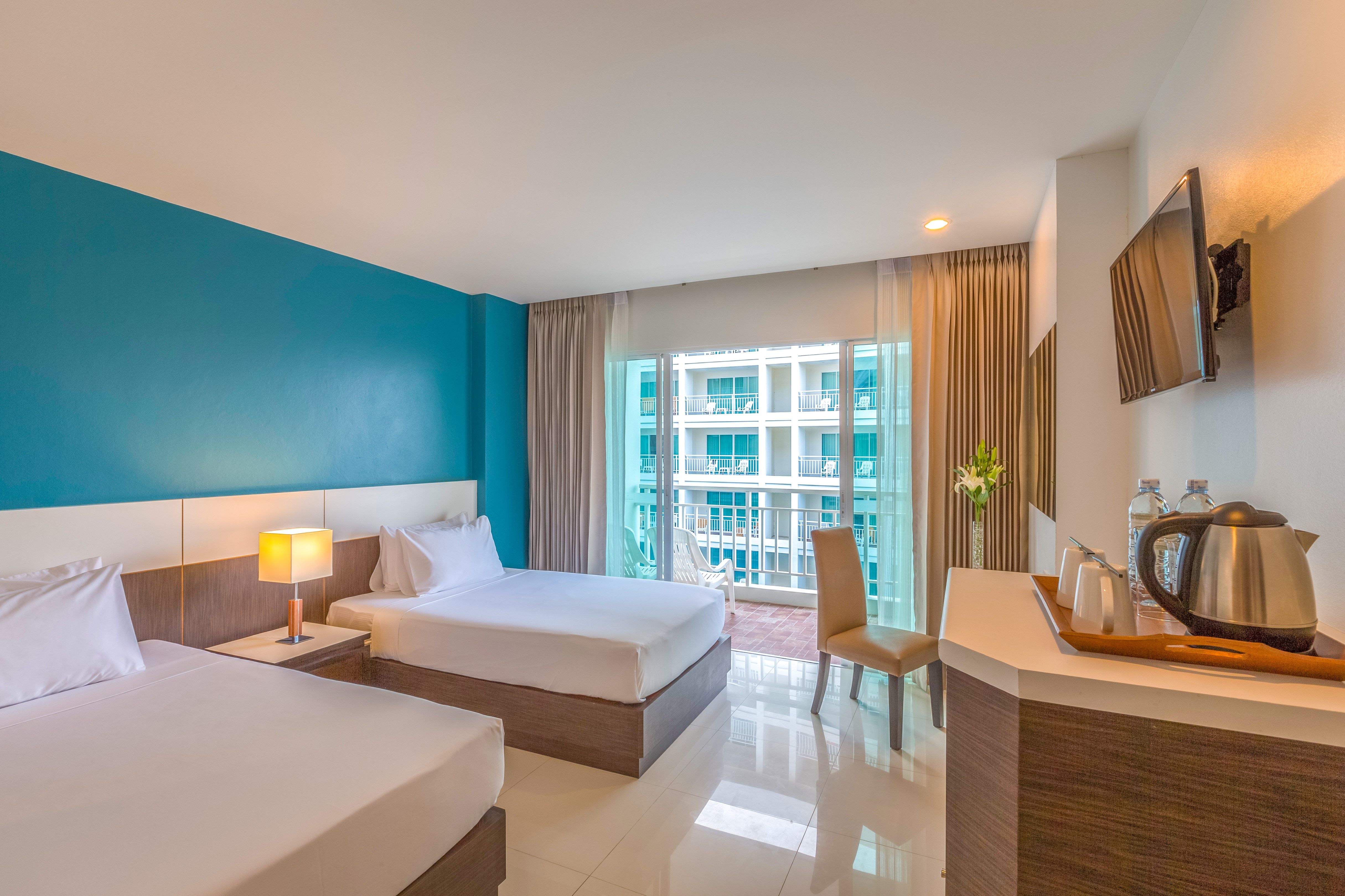 SUPERIOR ROOM