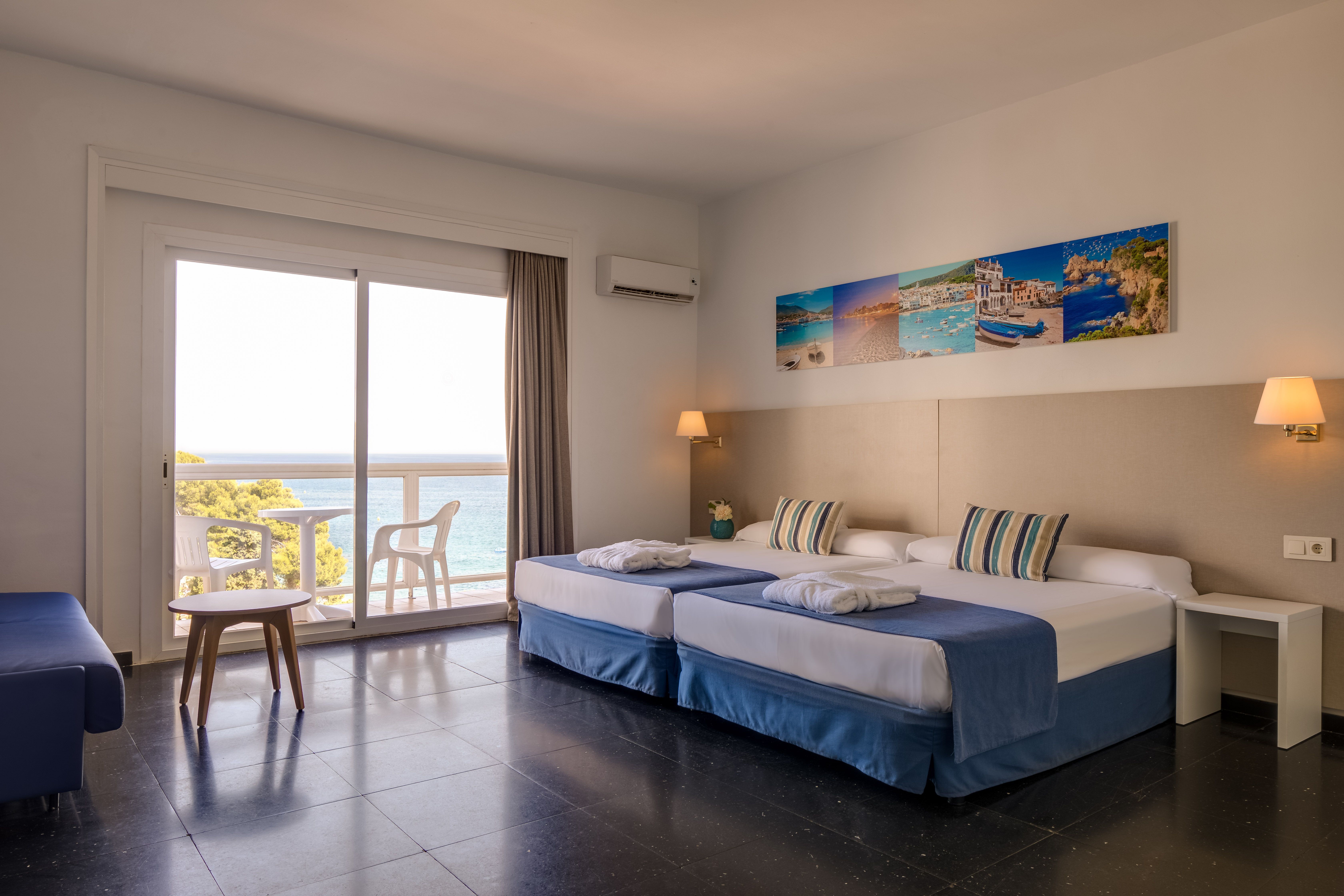 SUPERIOR DOUBLE SEA VIEW BALCONY OR TERRACE