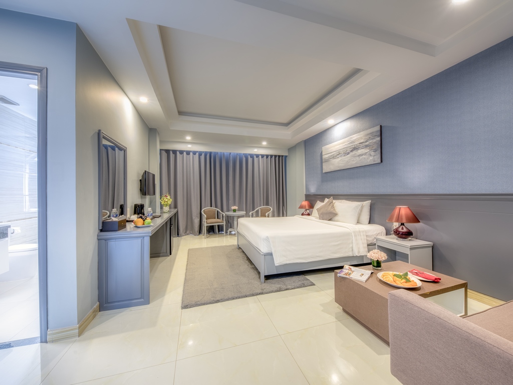 ROOM DELUXE WITH WINDOW 