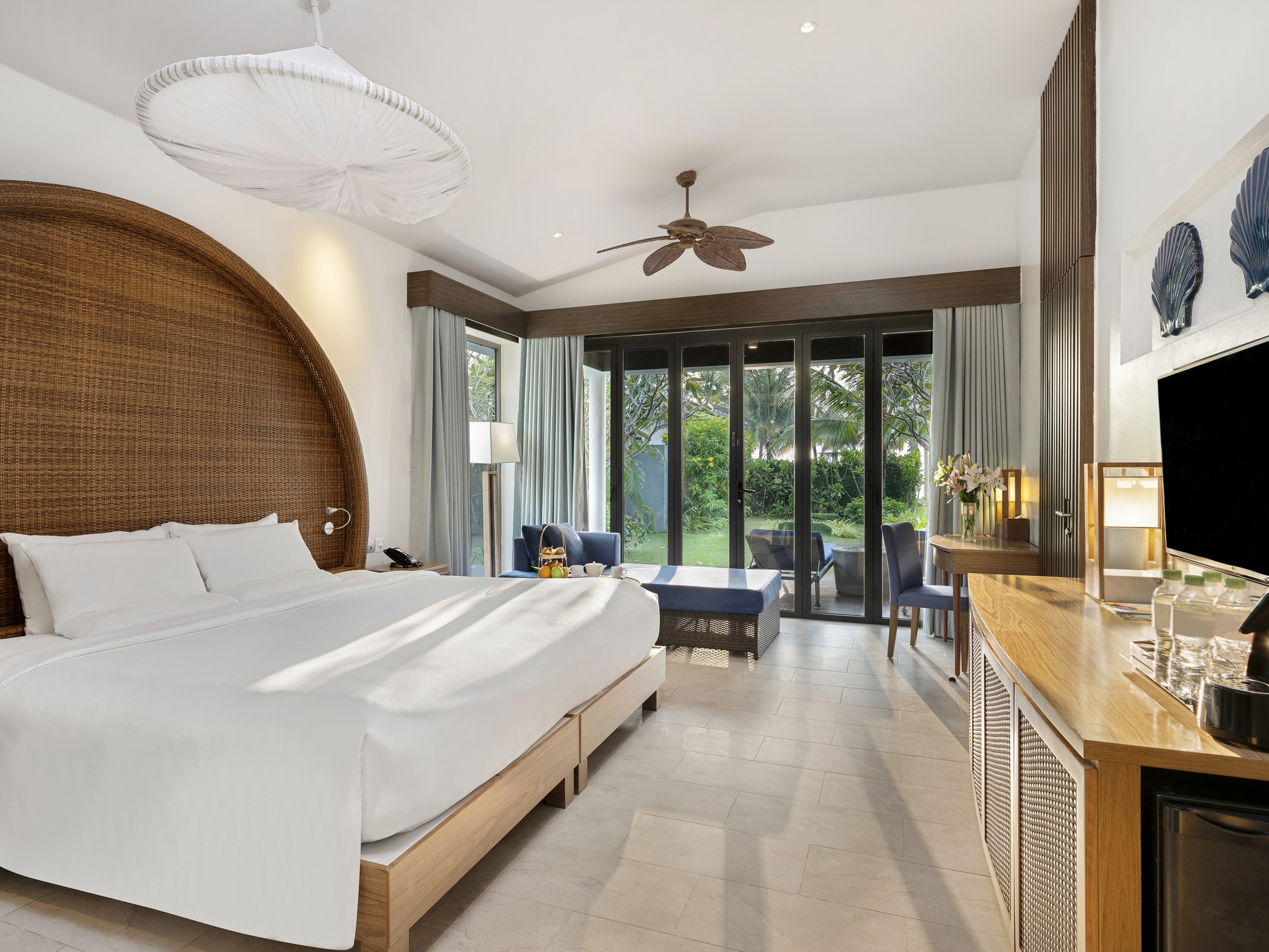 DELUXE BUNGALOW WITH POOL (CHILD WITHOUT EXTRA BED)