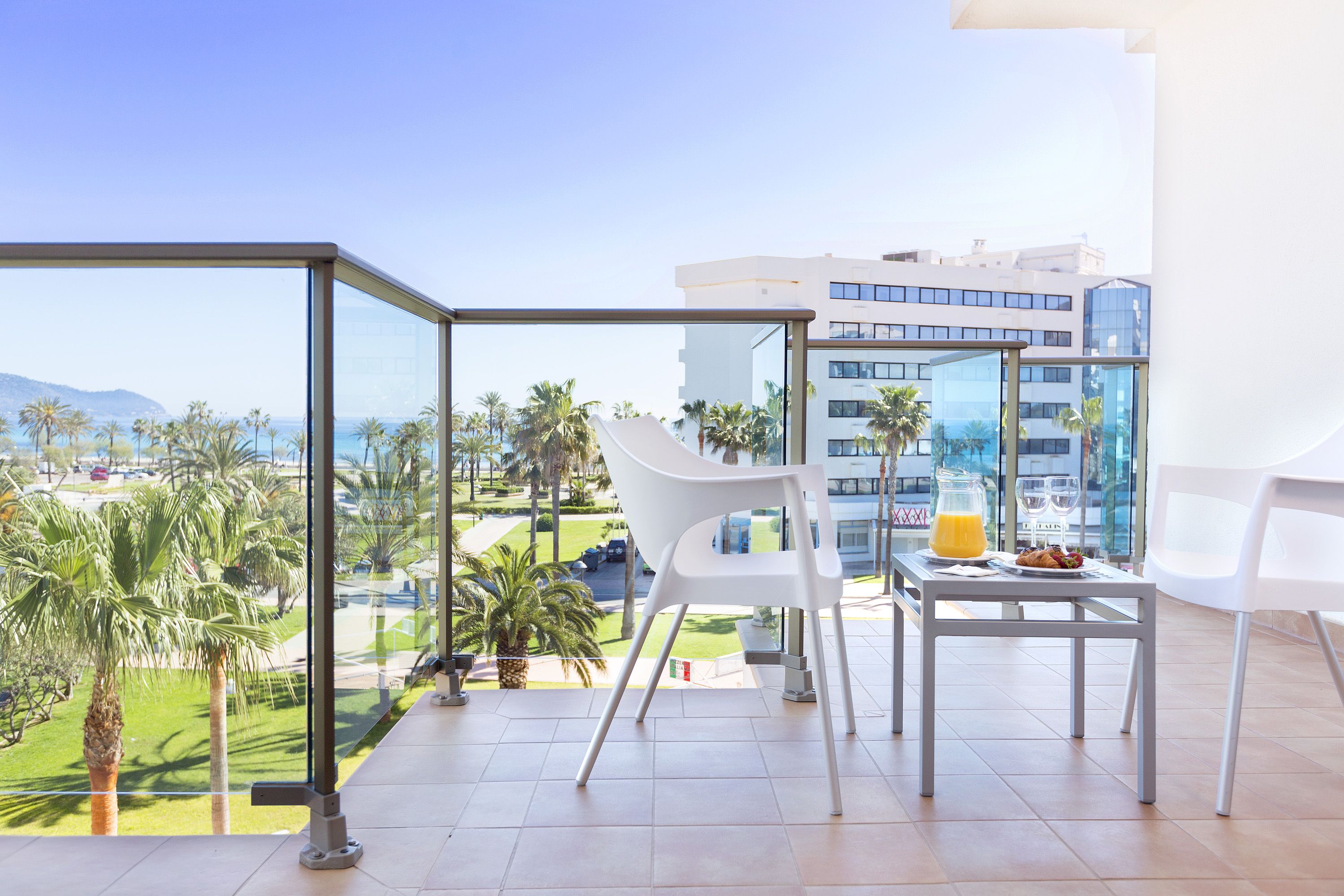 JUNIOR SUITE SEA VIEW BALCONY OR TERRACE