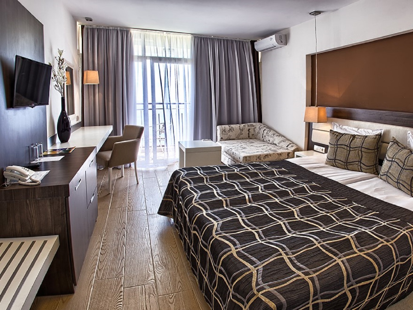 Superior Room (SeaView, Balcony)