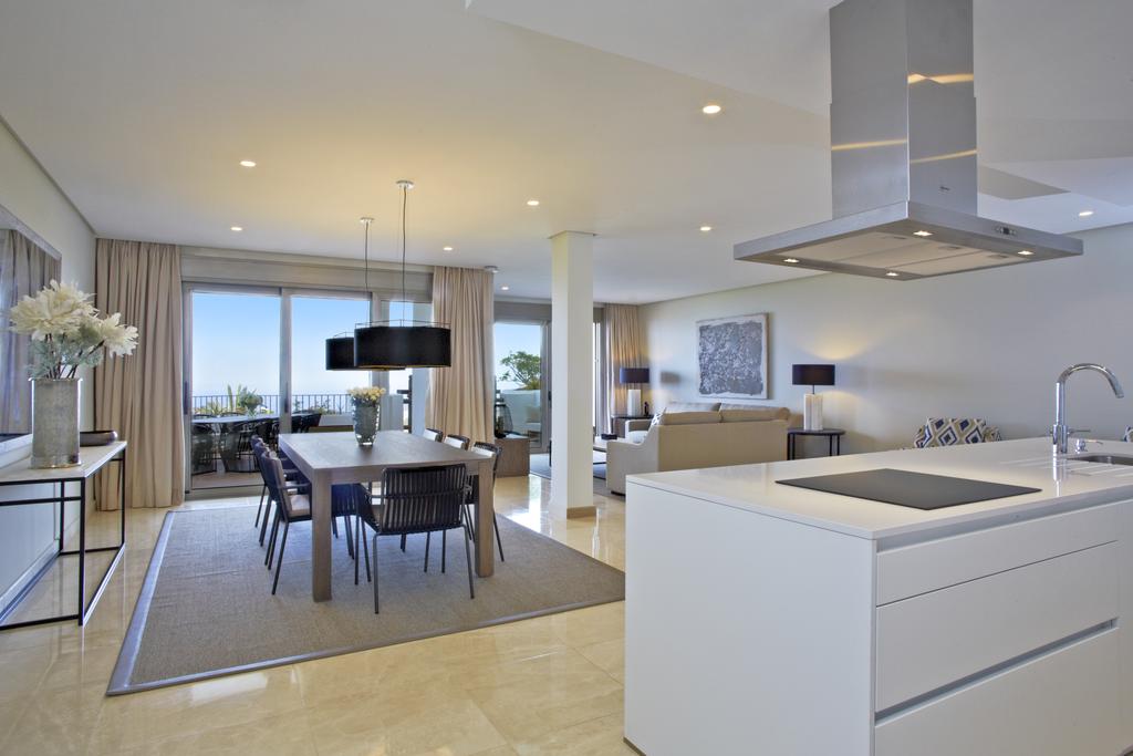 3 BEDROOMS SUITE SEA VIEW