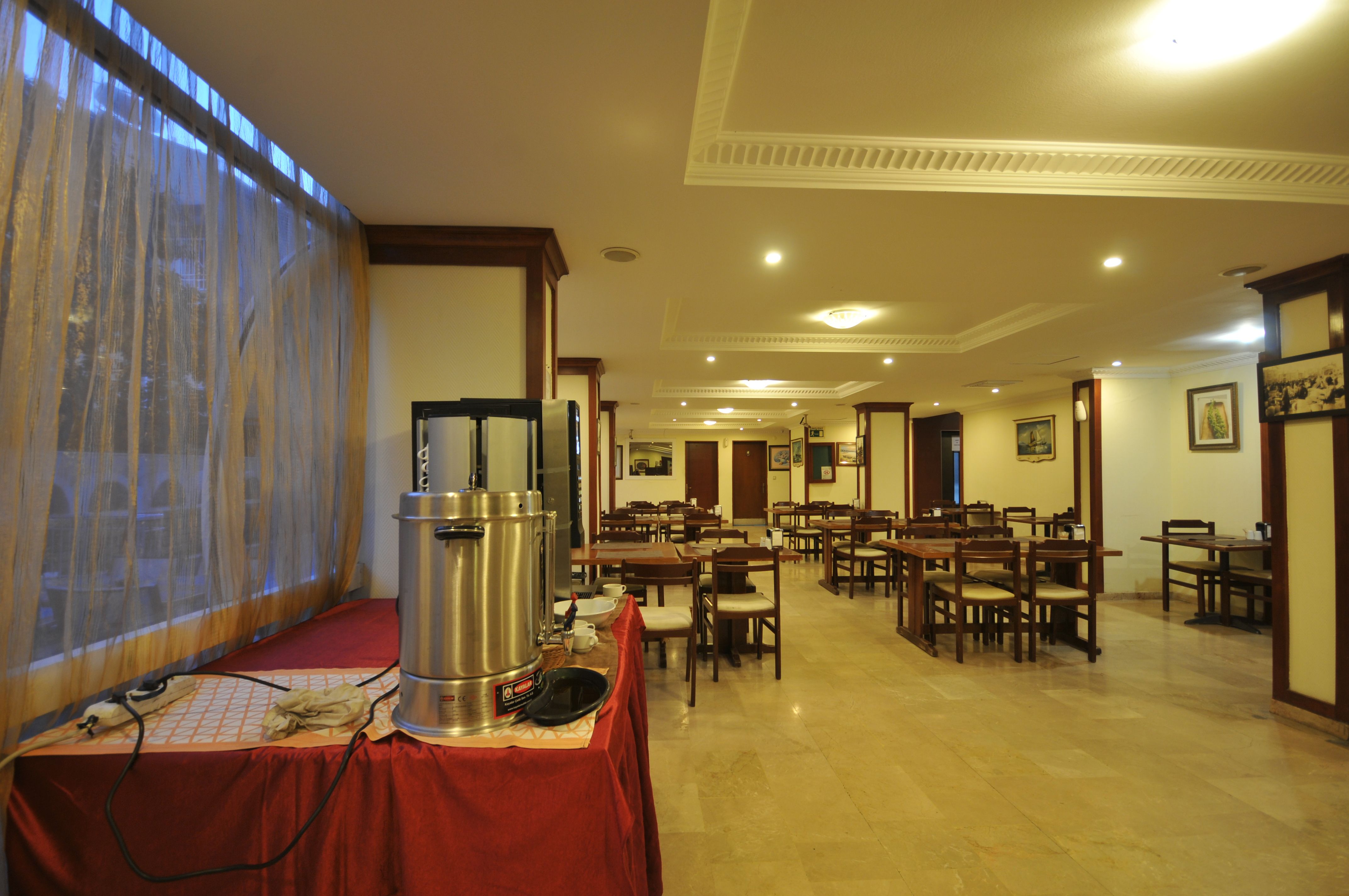 SUNMARIS RESTAURANT