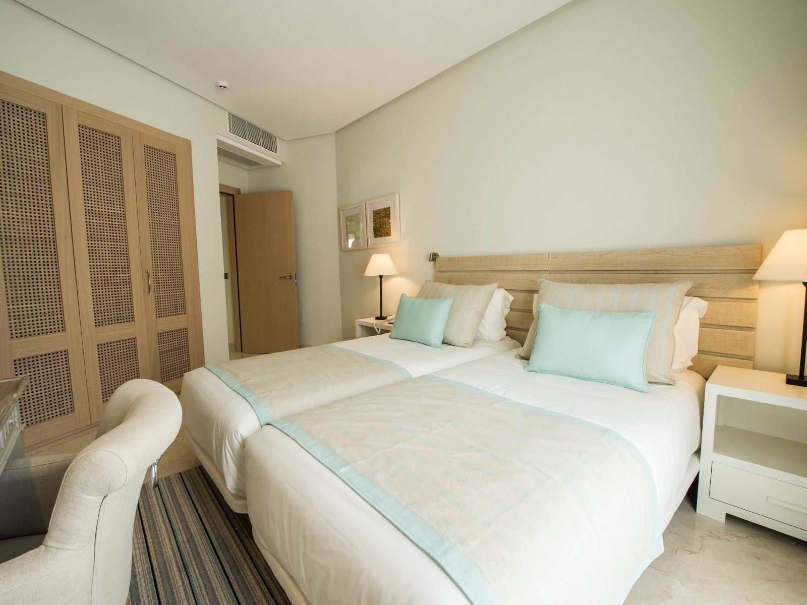 3 BEDROOMS SUITE SEA VIEW JACUZZI