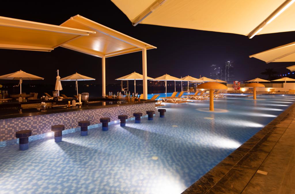 Piscina deschisă