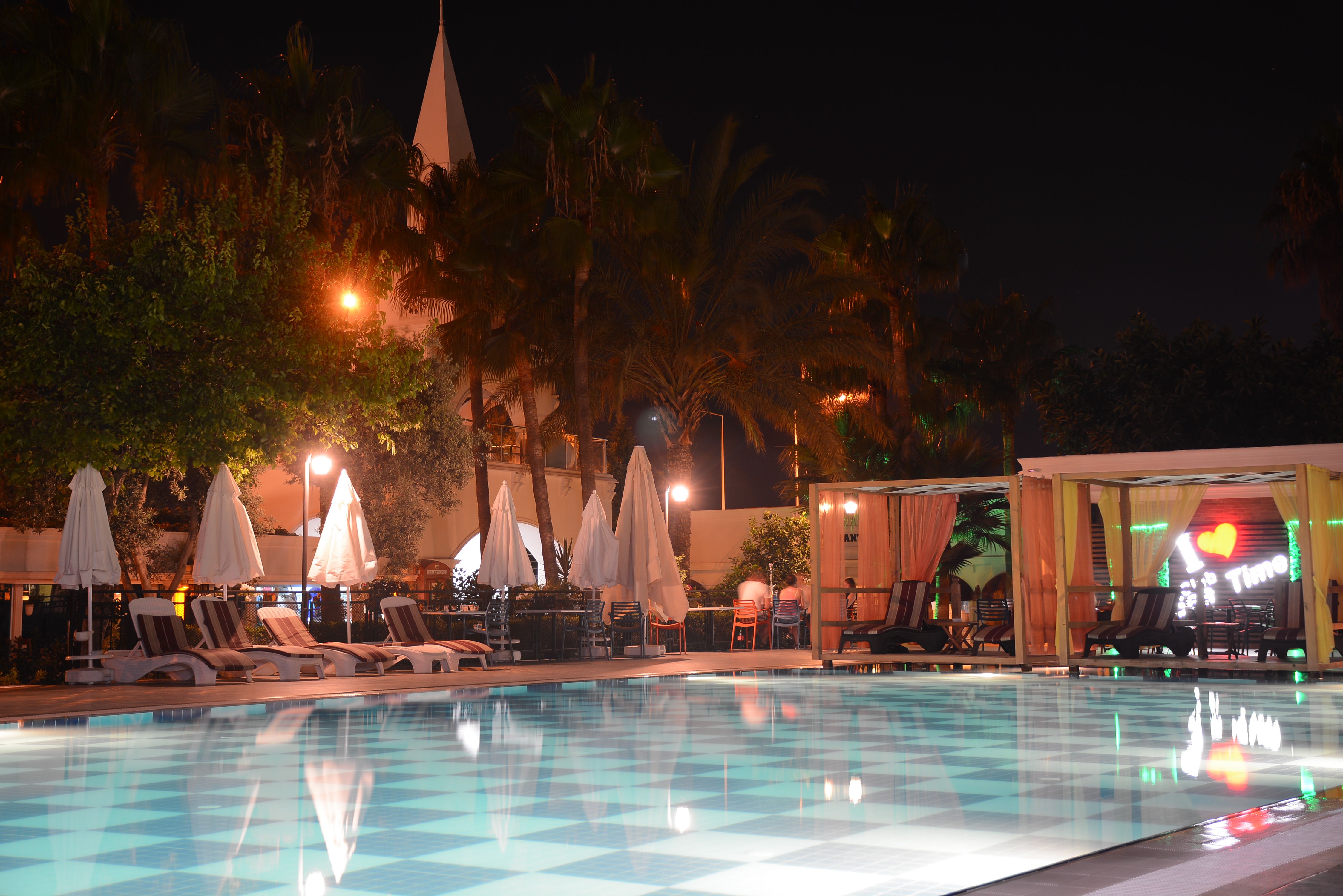 Piscina deschisă