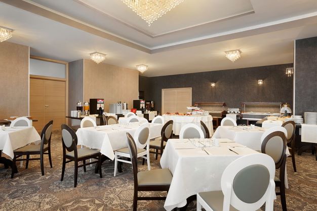 restaurant3.jpg