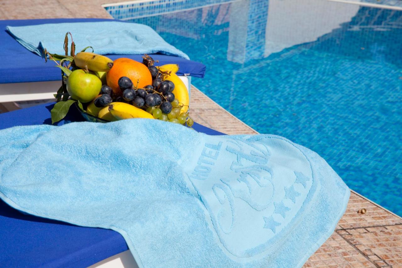 Piscina deschisă
