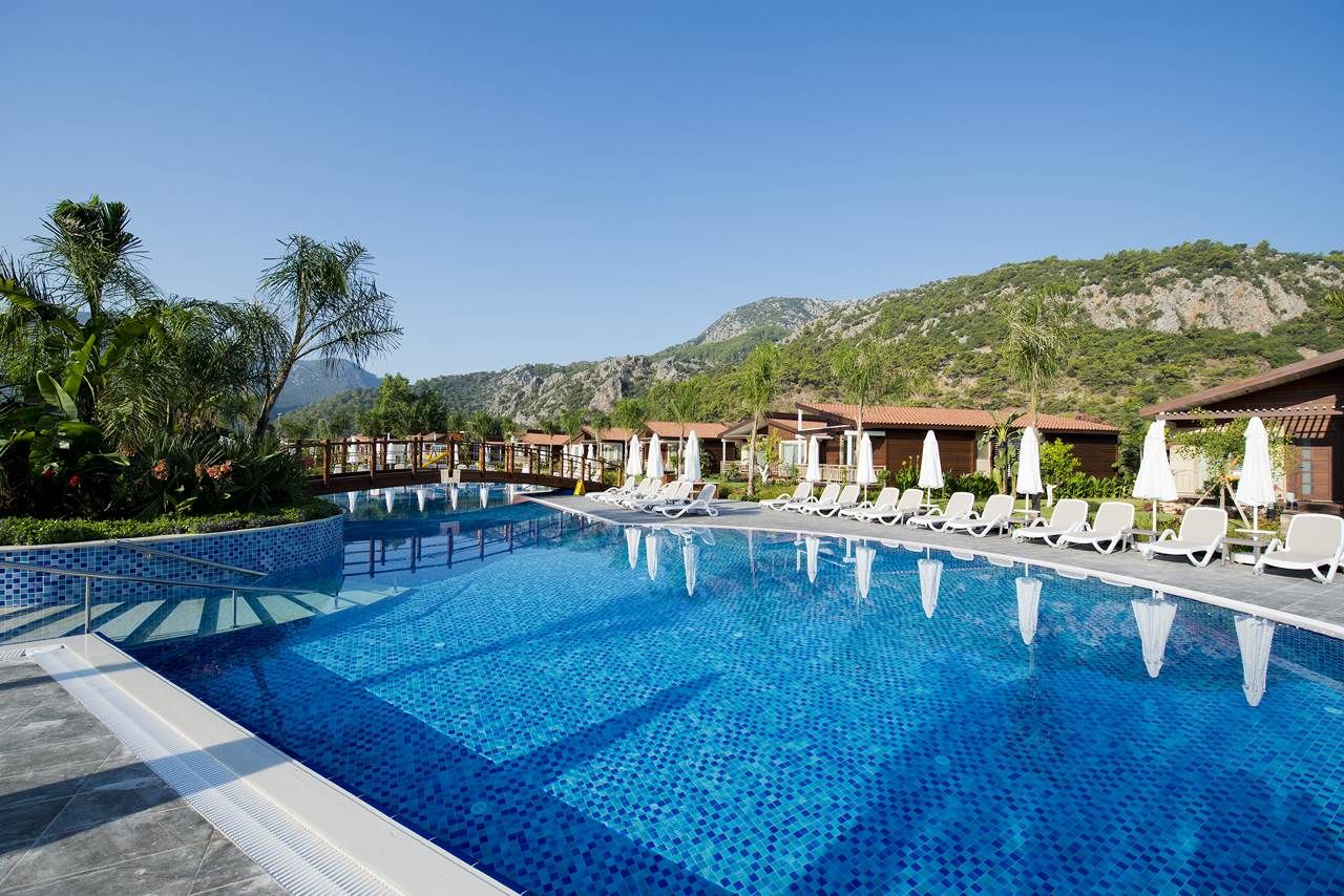 Piscina deschisă