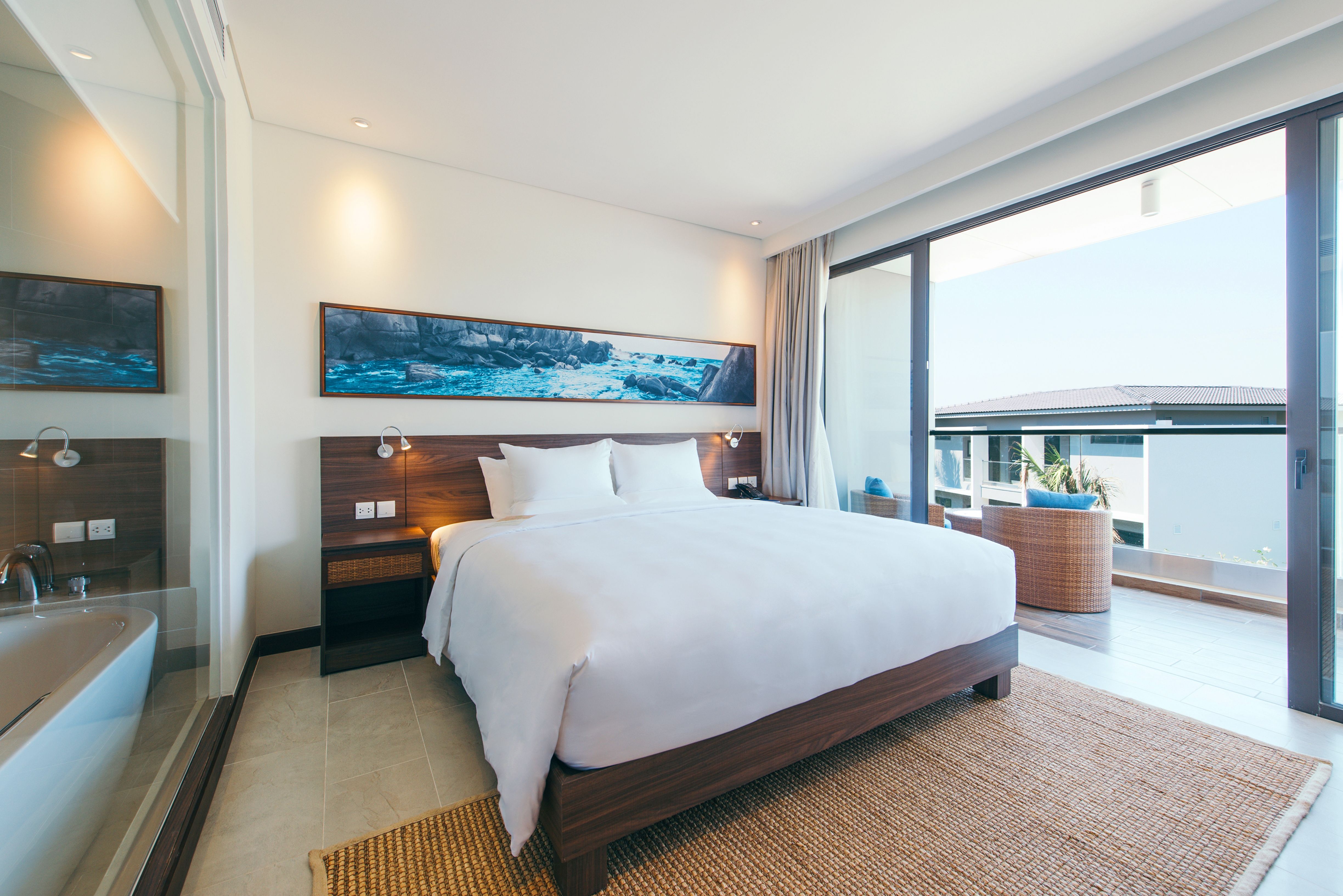 SUITE WITH BALCONY 