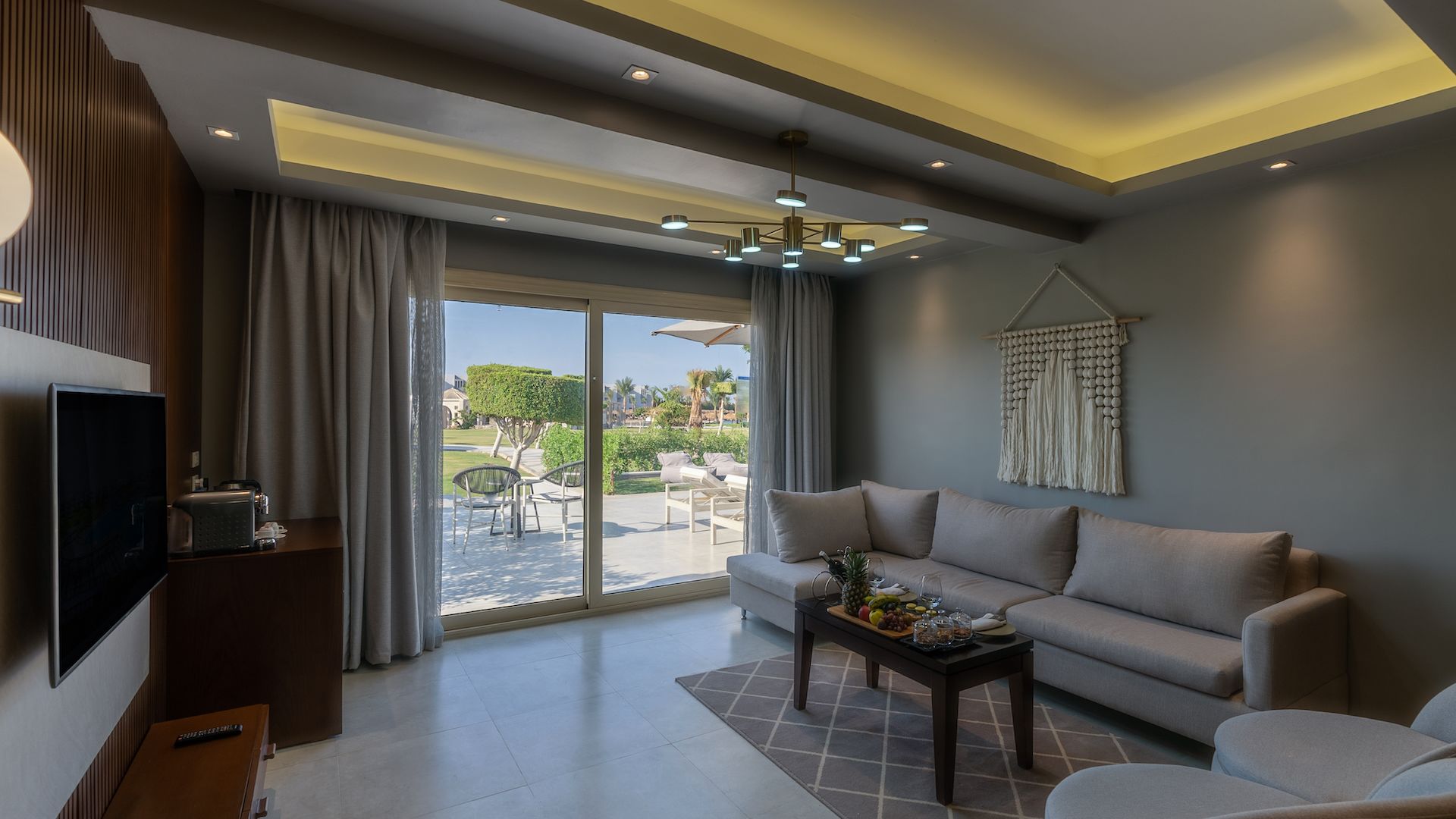 ROYAL SUITE SEA VIEW