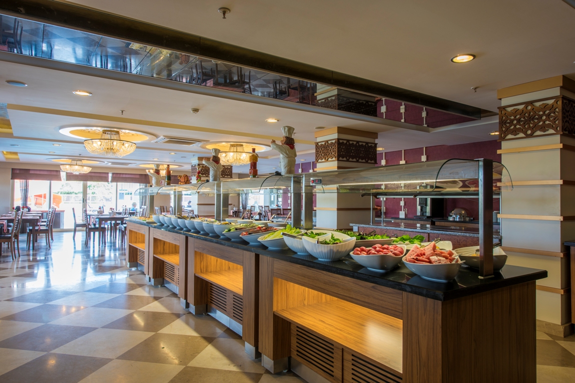 MAIN RESTAURANT