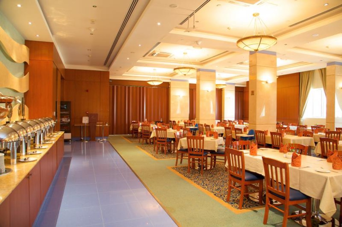 Waves Restaurant