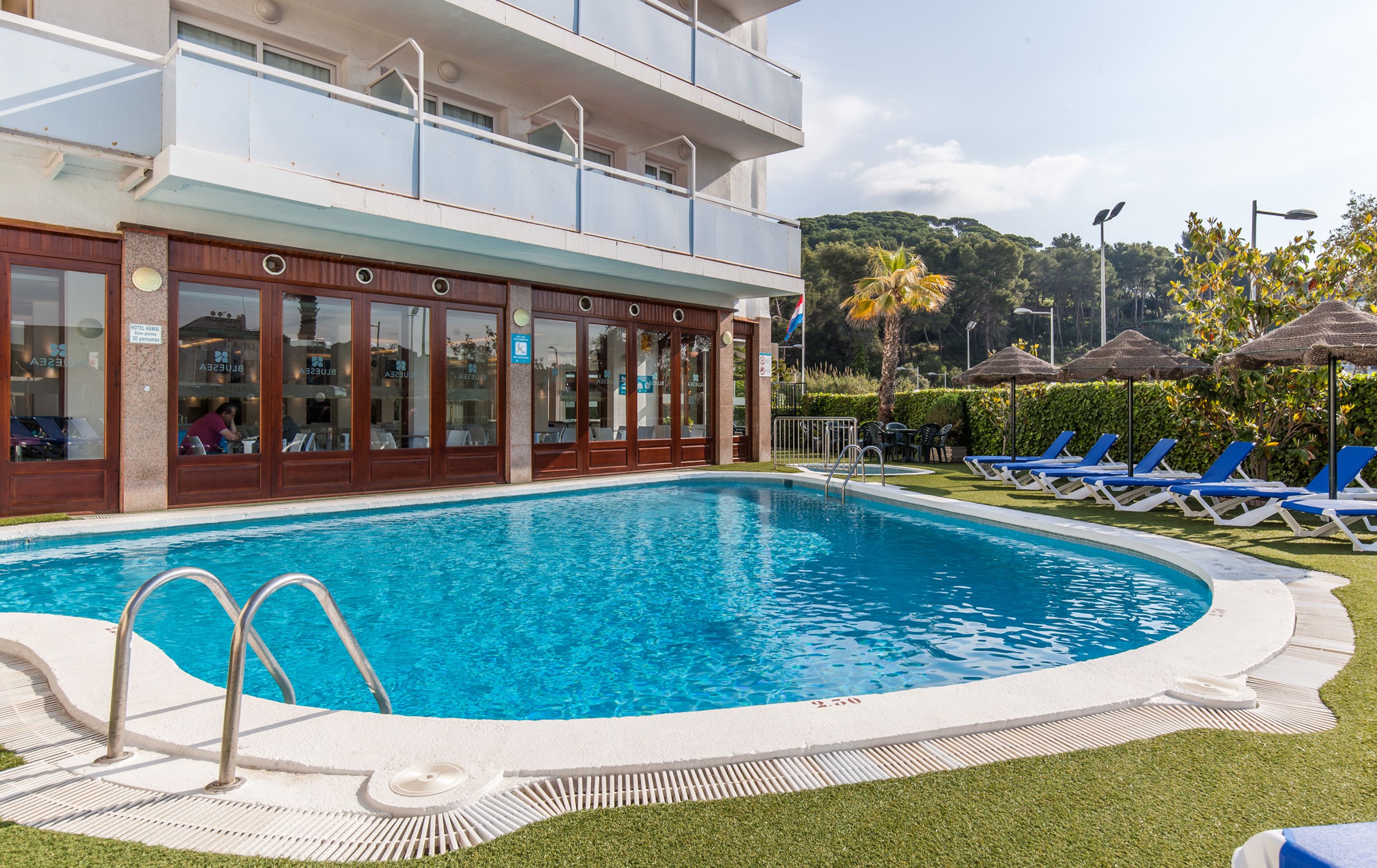 Piscina deschisă