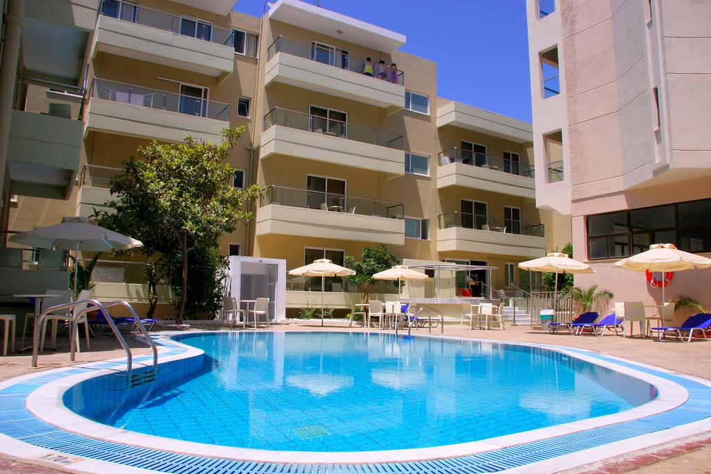 Piscina deschisă