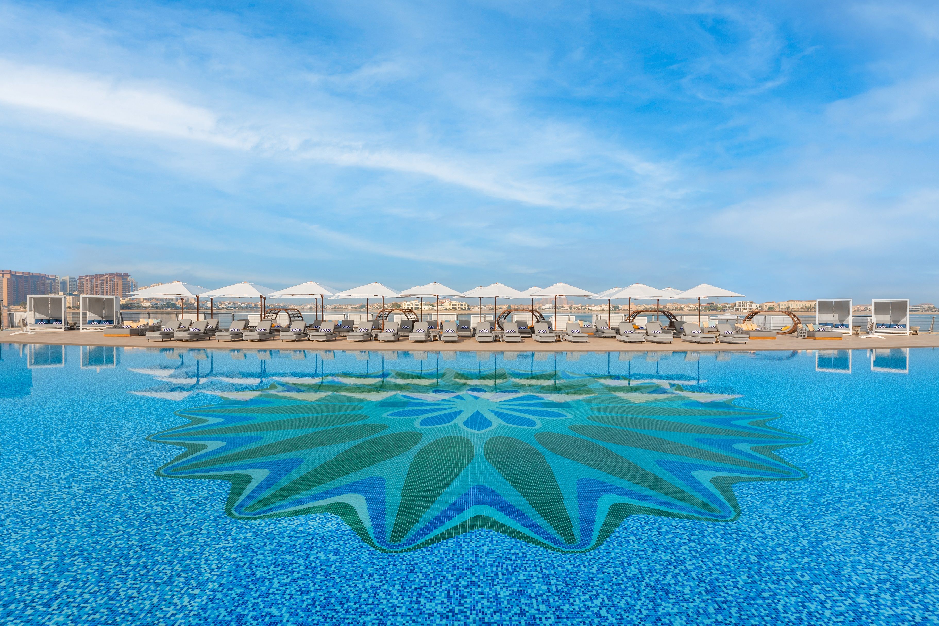 Piscina deschisă