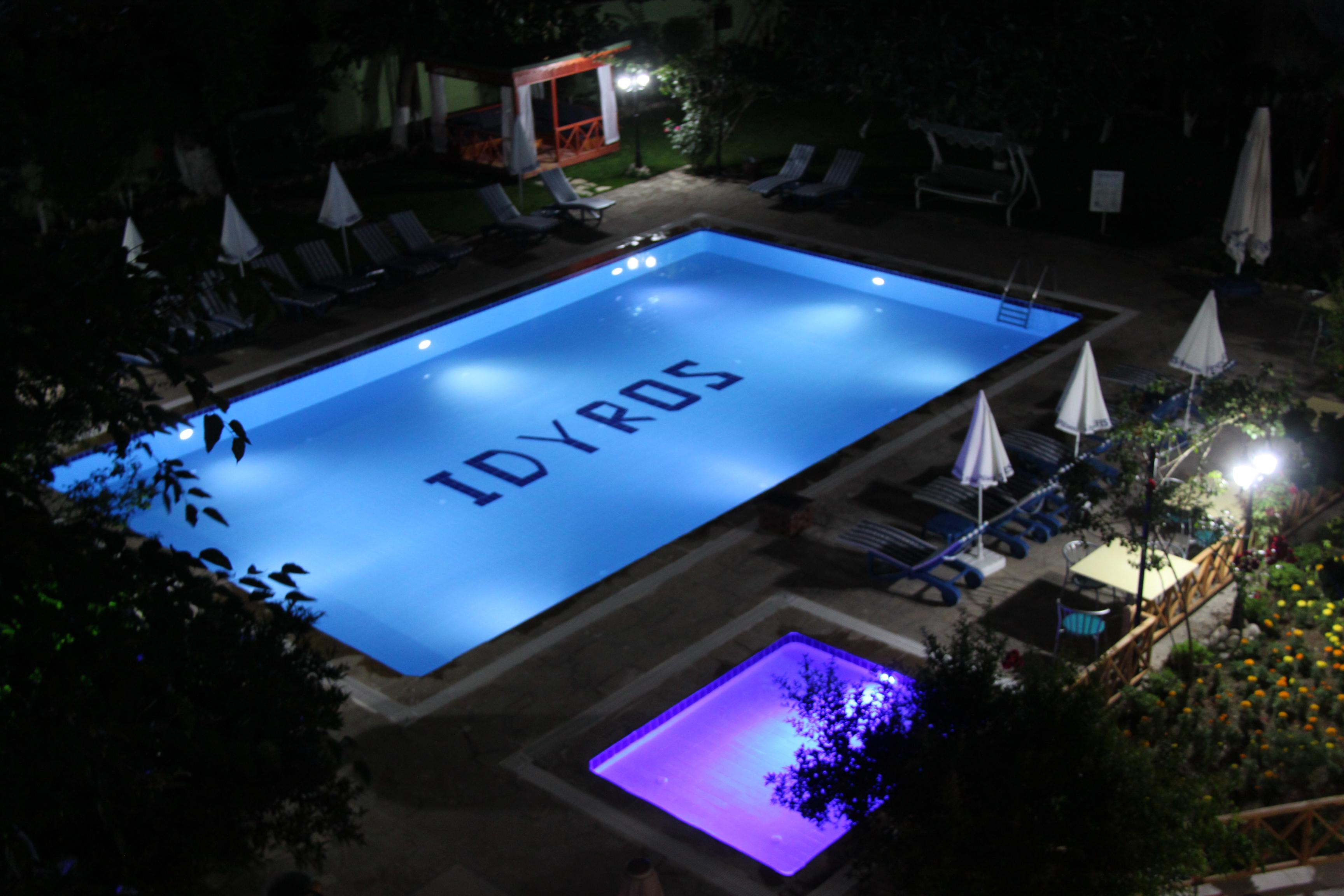 Piscina deschisă