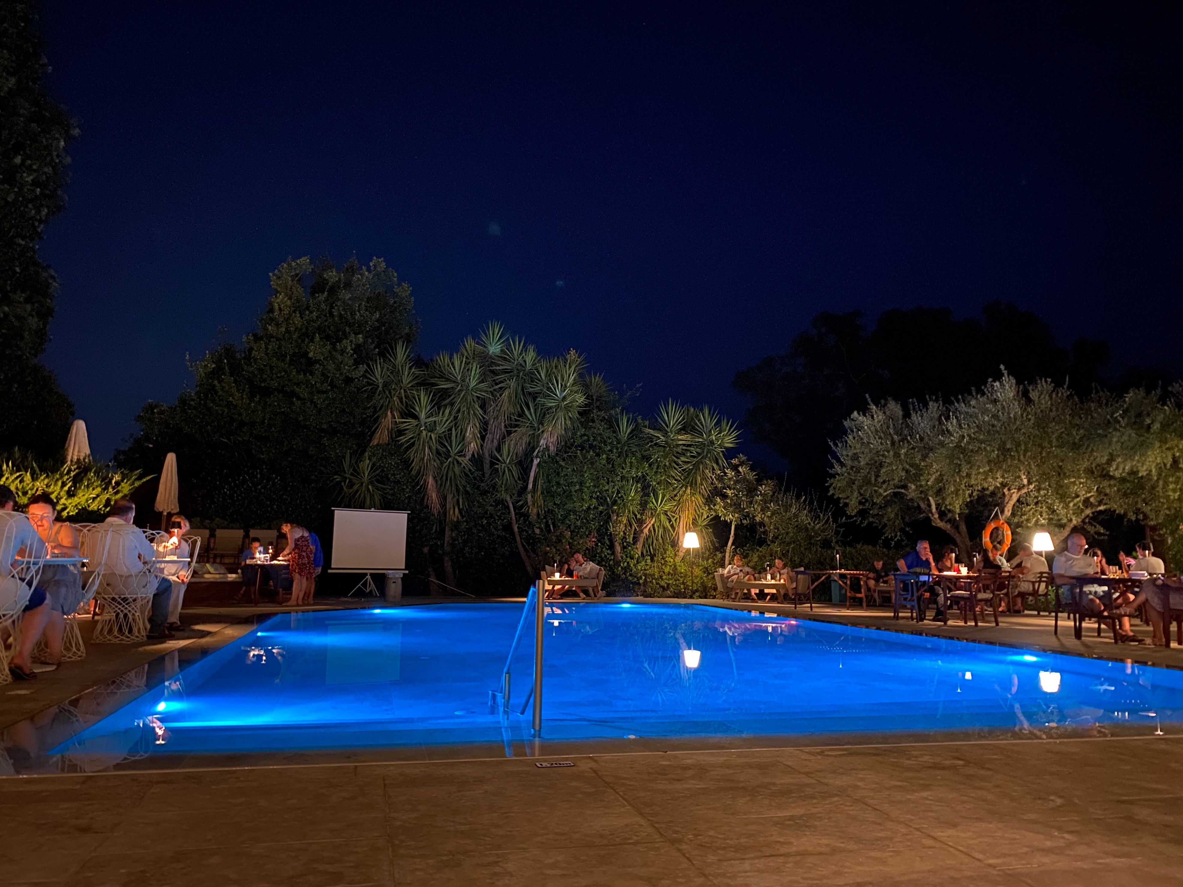 Piscina deschisă