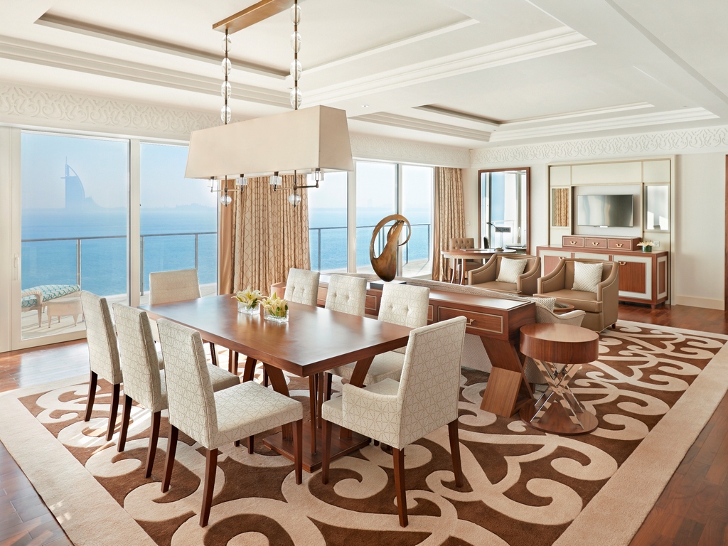 Waldorf Astoria Suite 