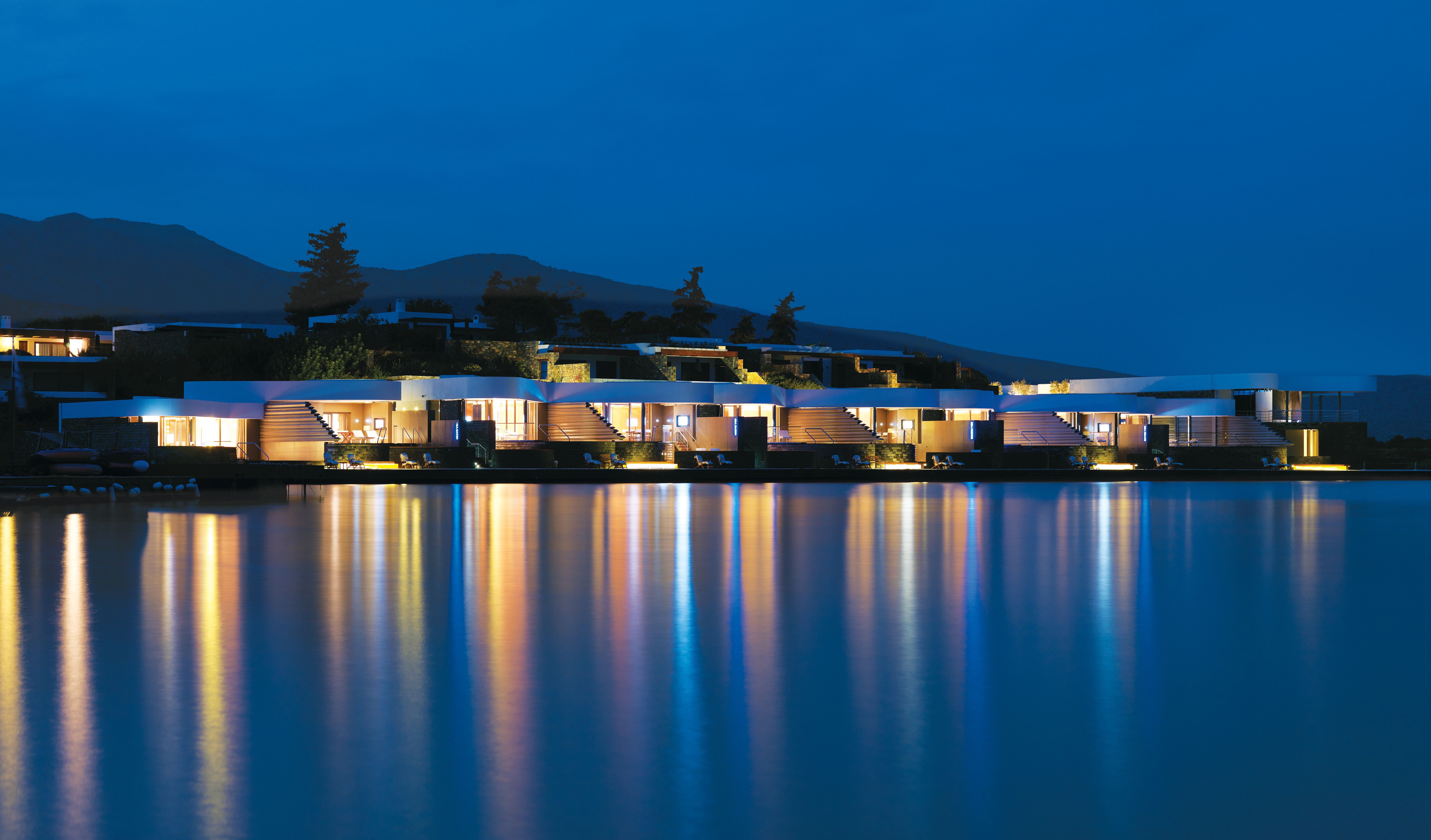 YACHTING VILLA WITH PRIVATE  HEATED* POOL