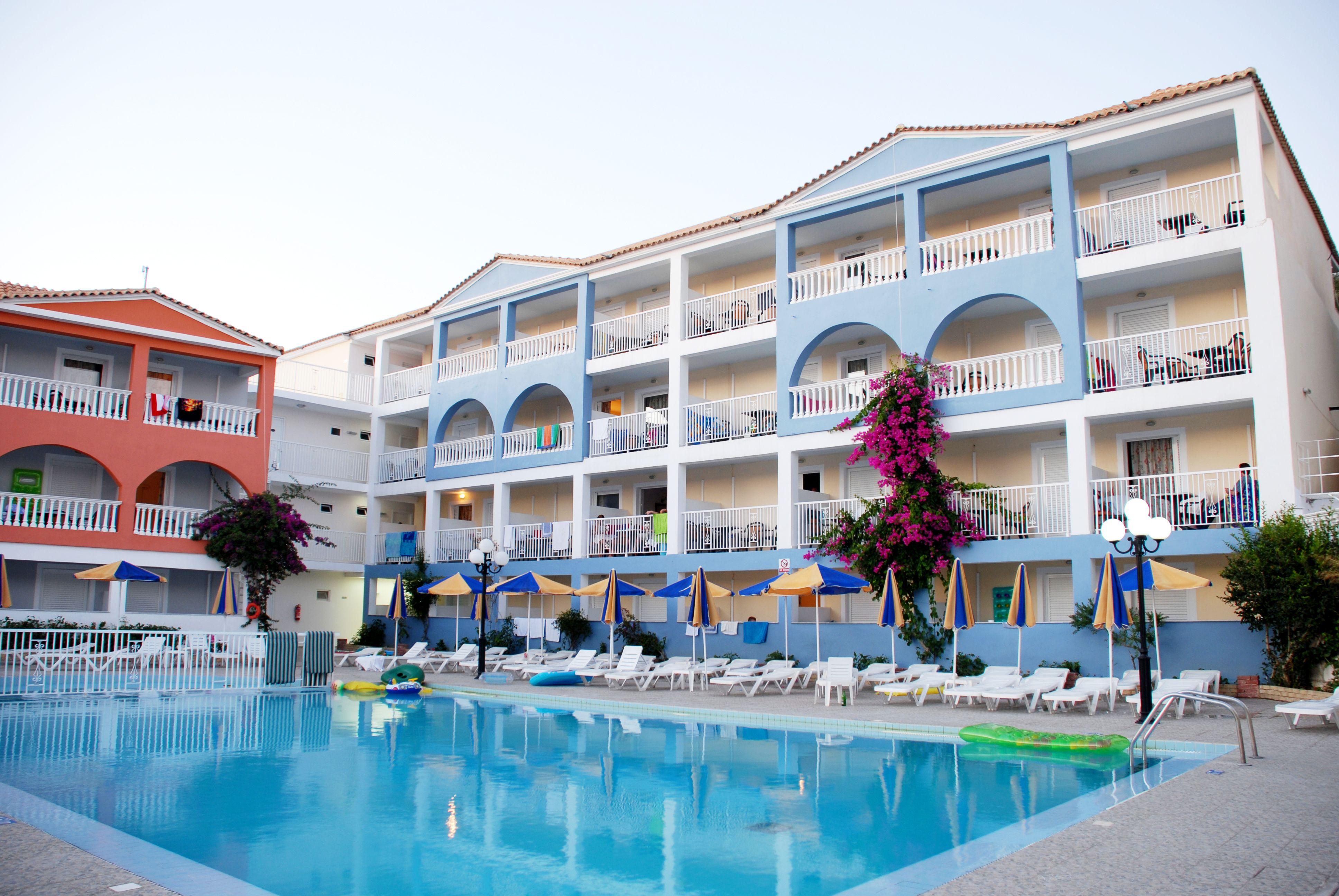 Piscina deschisă