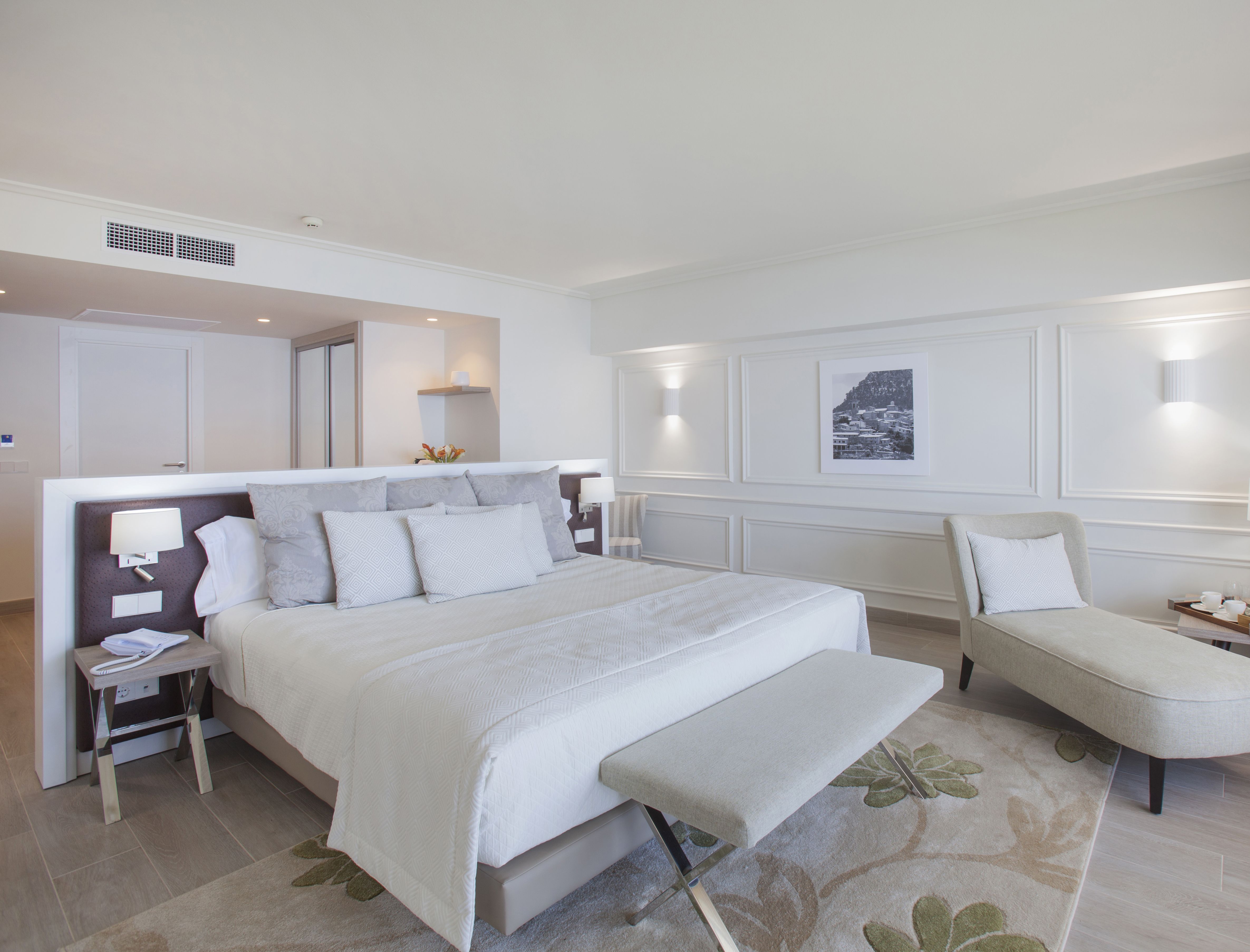 JUNIOR SUITE SEA VIEW BALCONY