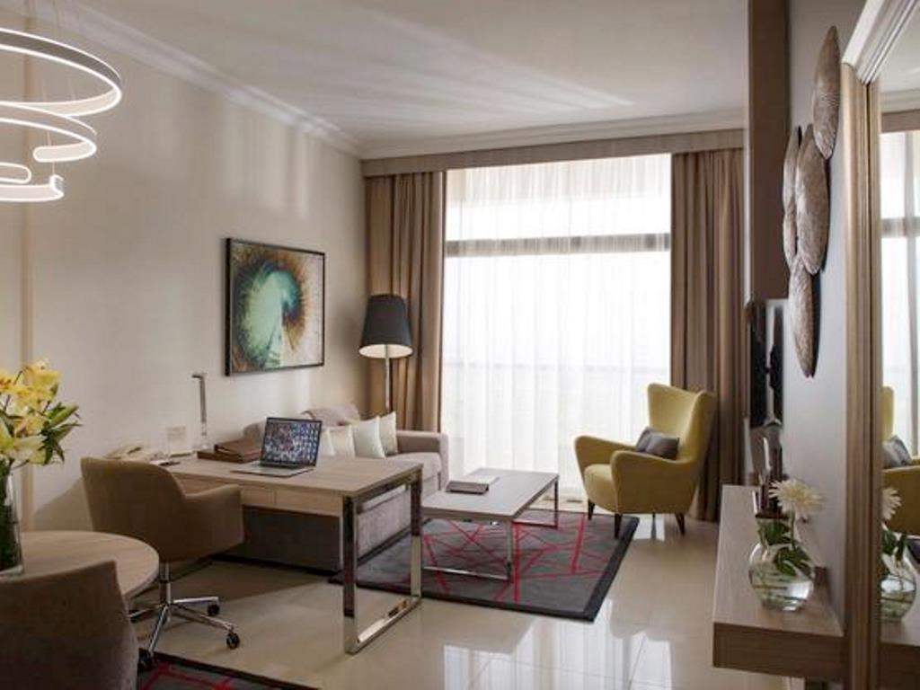 PREMIUM SUITE CITY VIEW