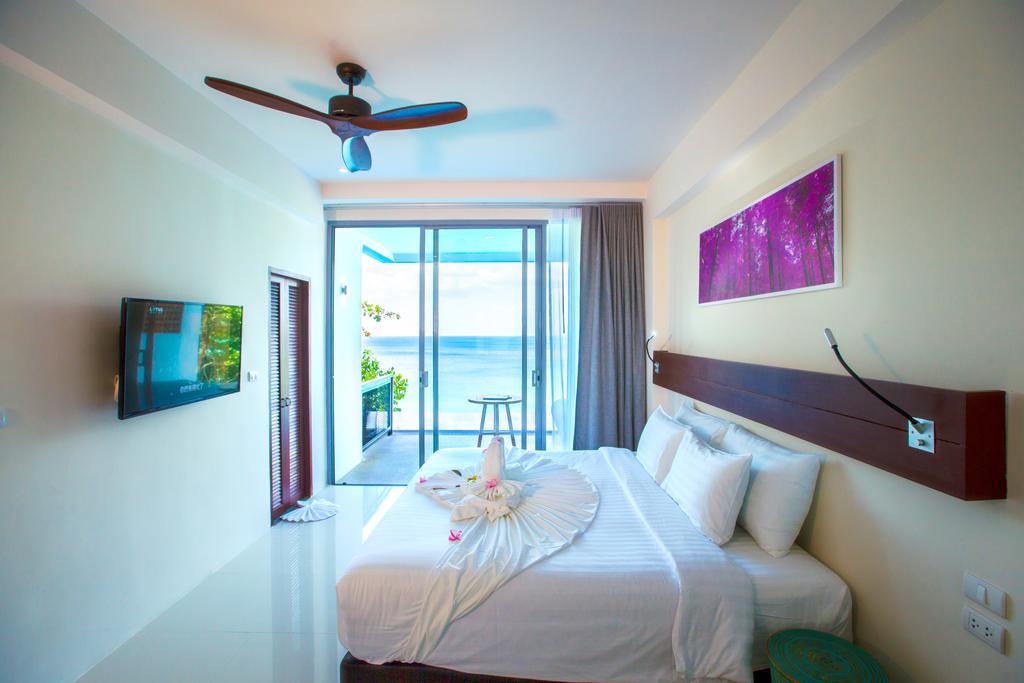 Pool Access Oceanfront