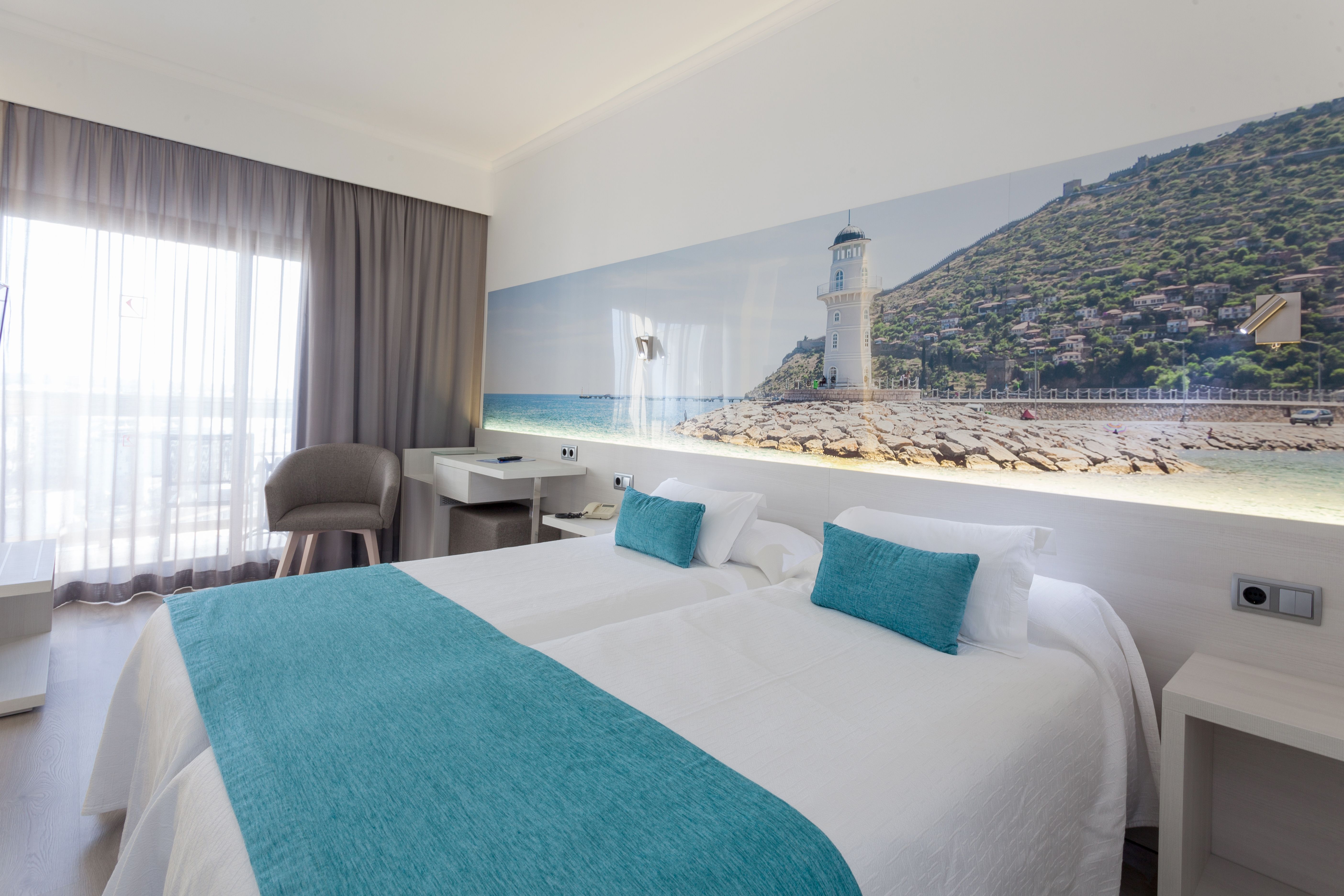 DB - DOUBLE WITH BALCONY OR TERRACE