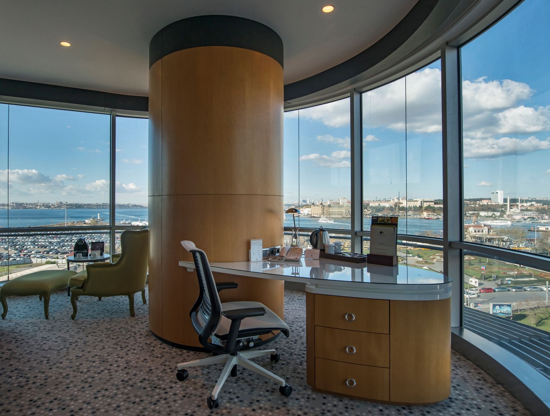 CORNER ROOM WITH SEA VIEW AND JACUZZI