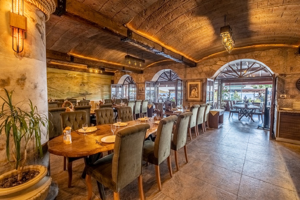 ANA RESTORAN