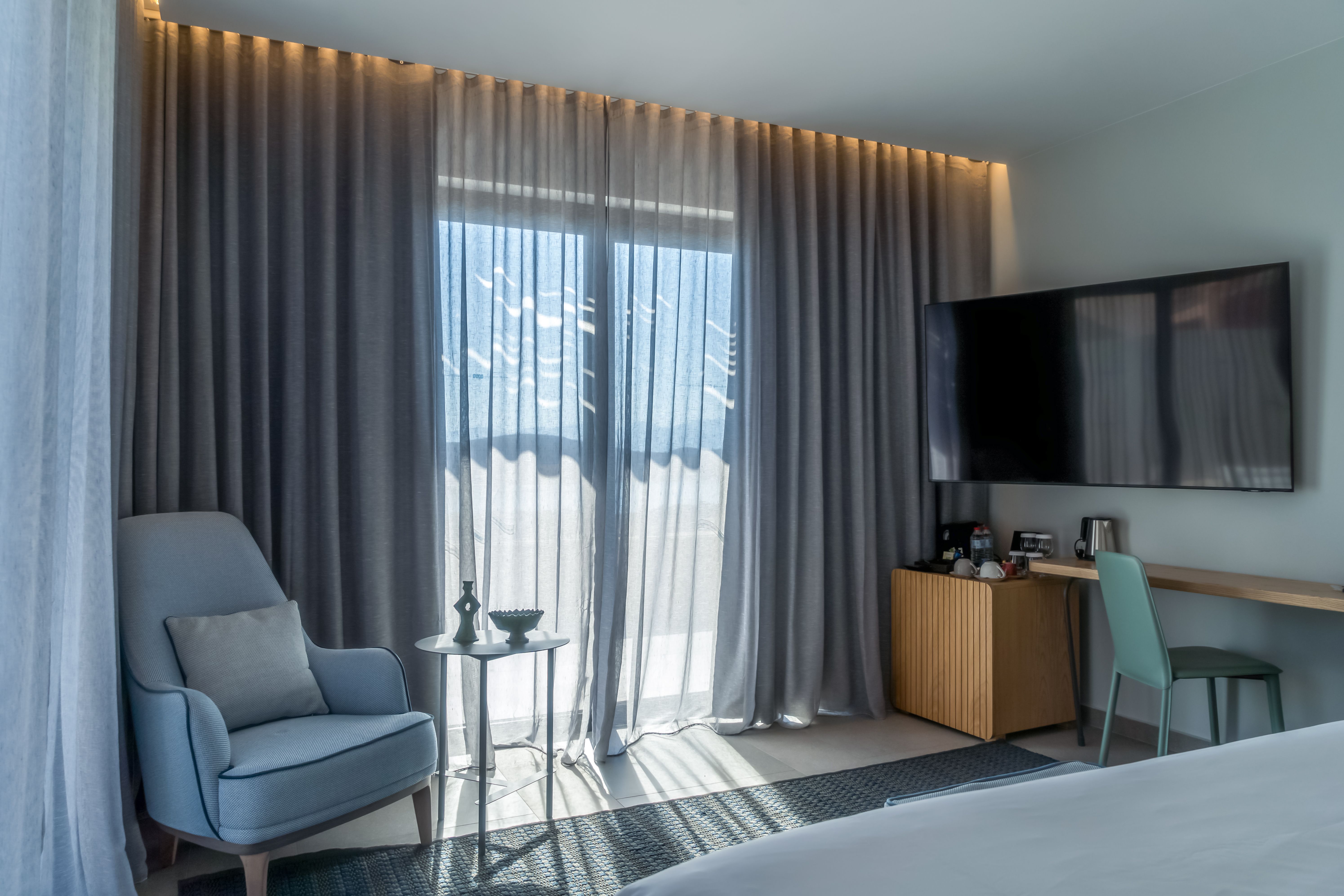Grand Suite with 2 Private Pools & Outdoor Living Area Sea View