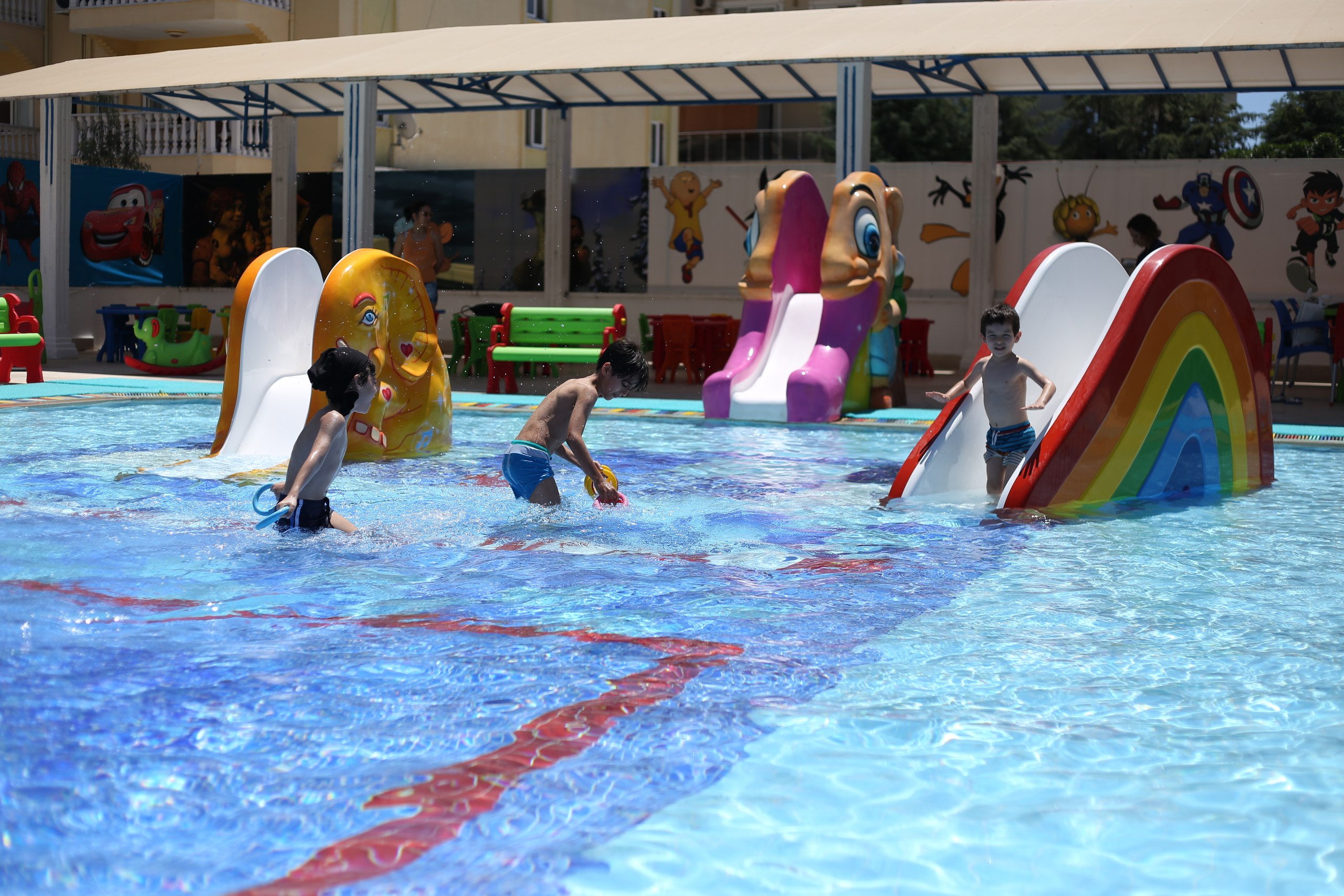 Piscina exterioara pentru copii