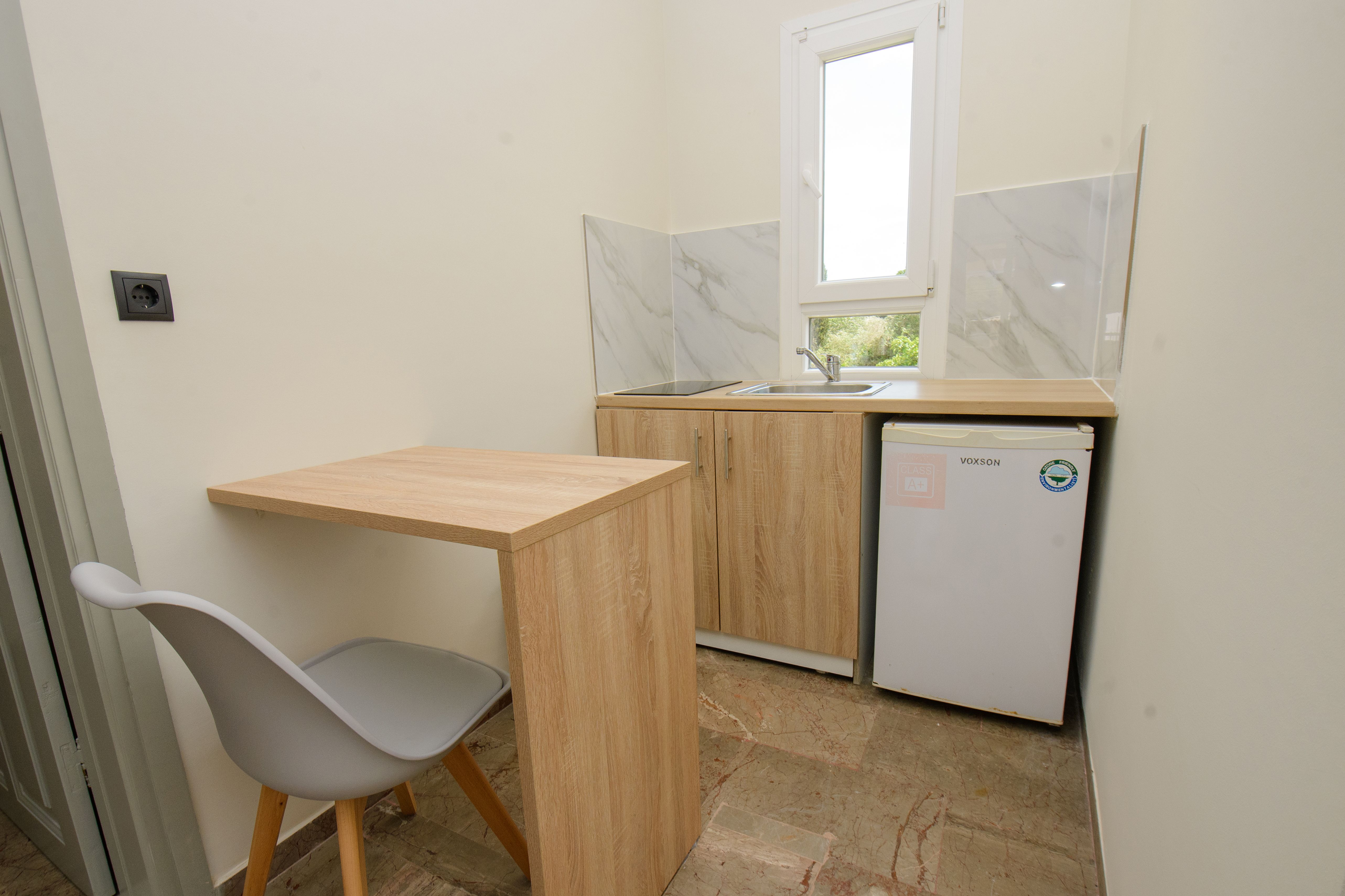 1 BEDROOM APARTMENTS