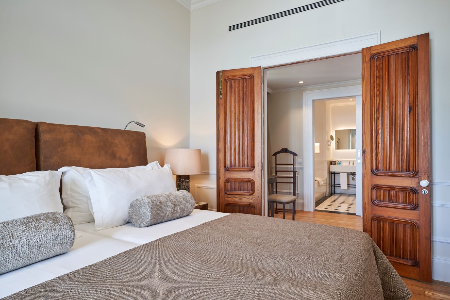 MASTER SUITE