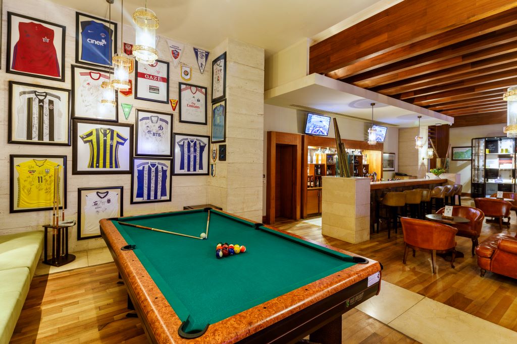 Putters Bar