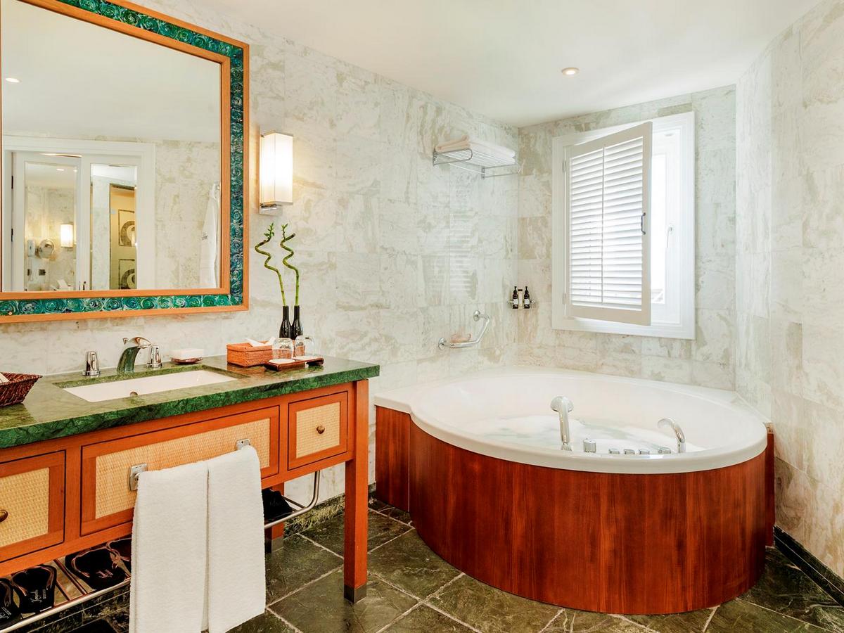 One Bedroom Suite