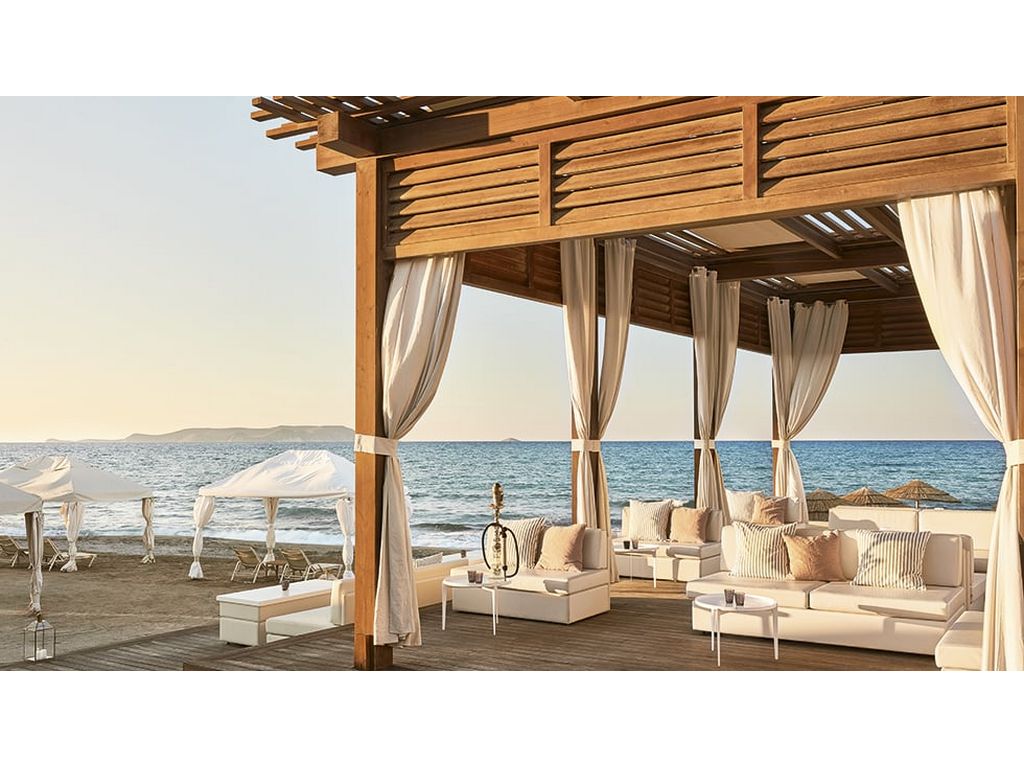 BEACH BAR