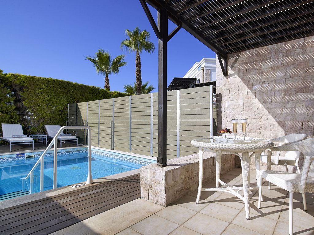 Junior Suite Private Pool