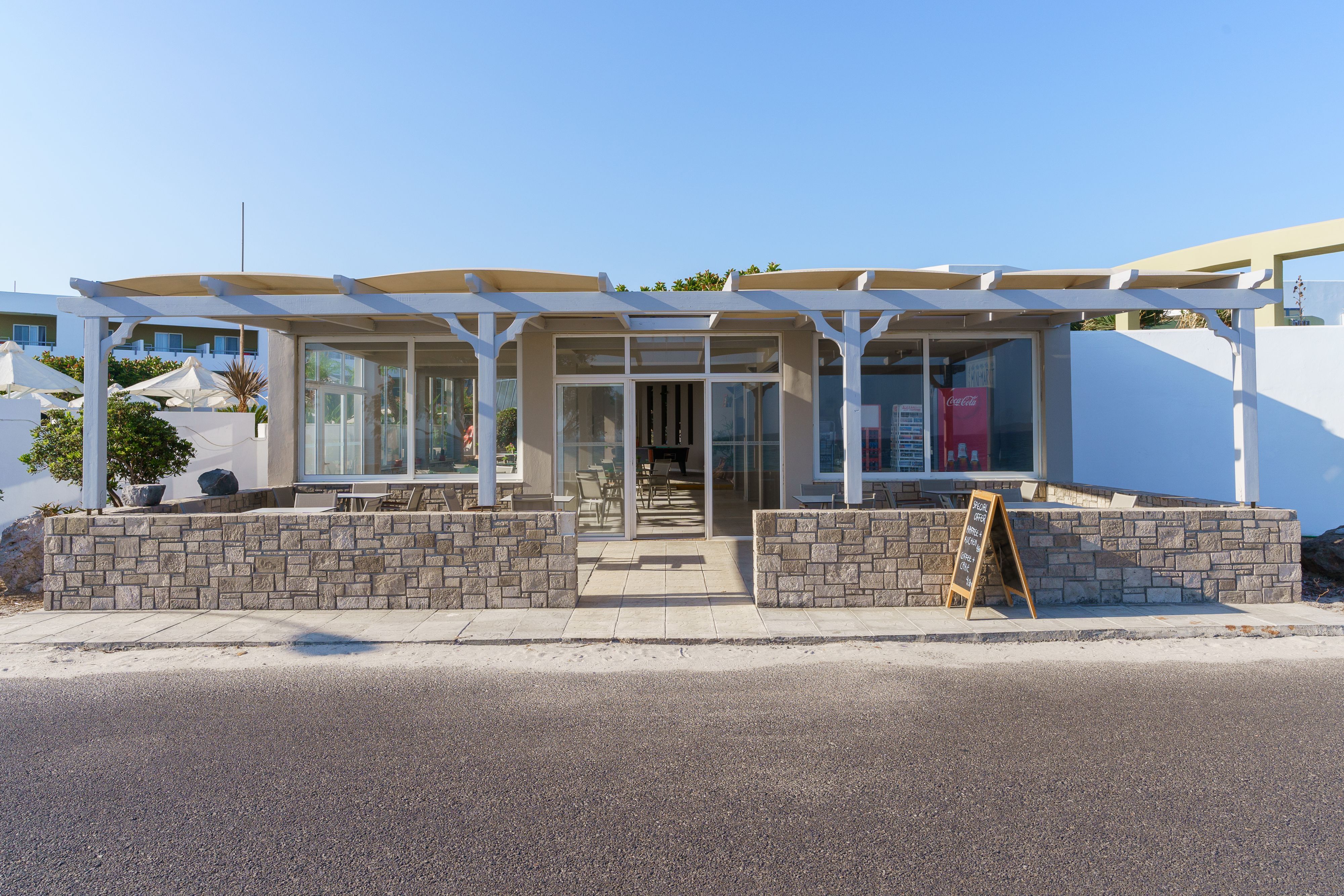 SNACK BAR 