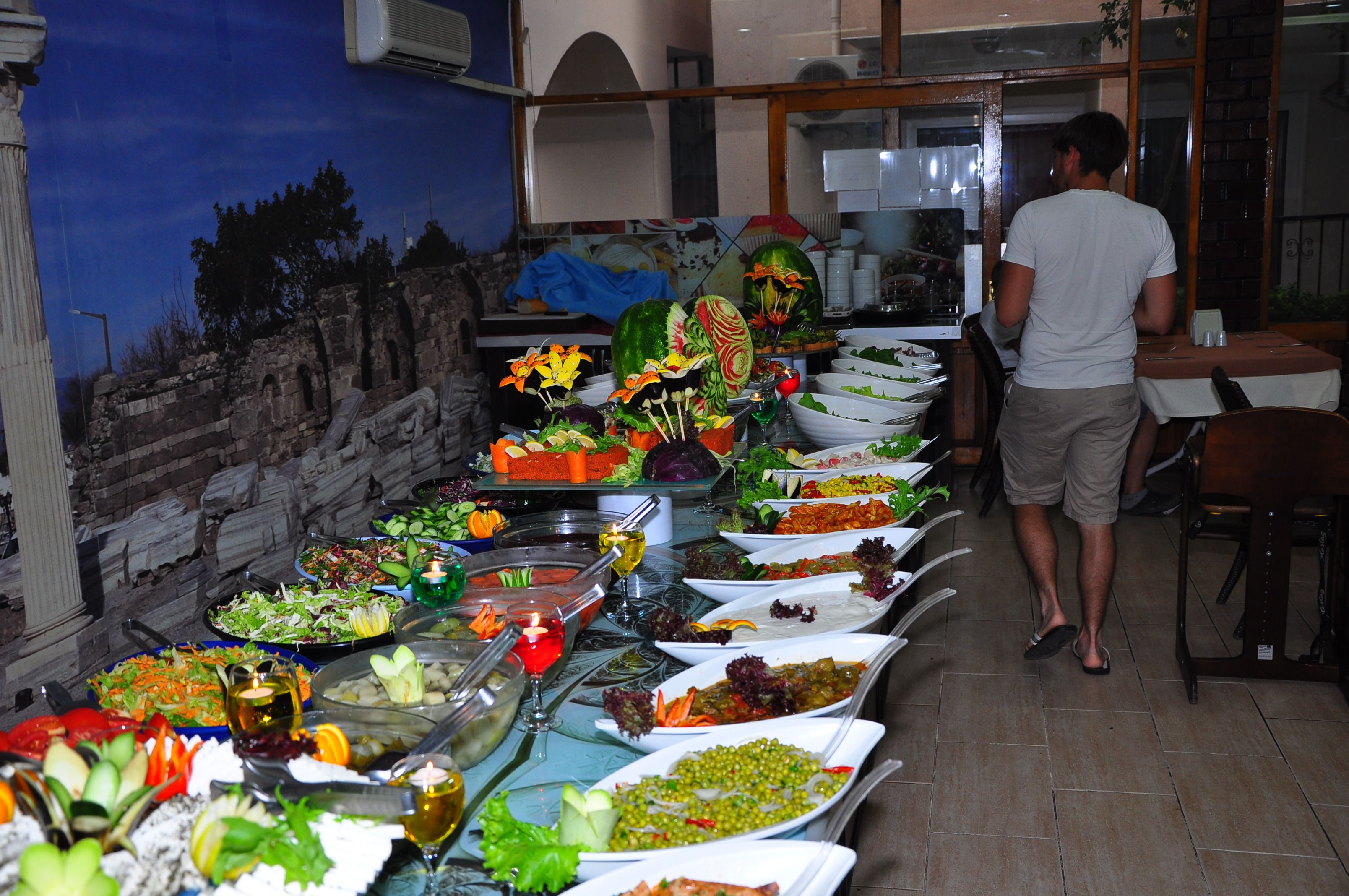 DYNASTY RESTAURANT