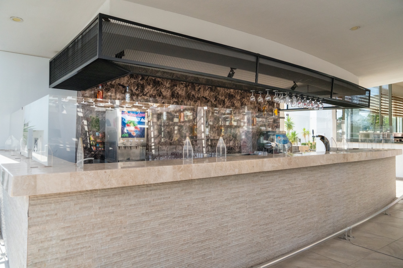 service bar