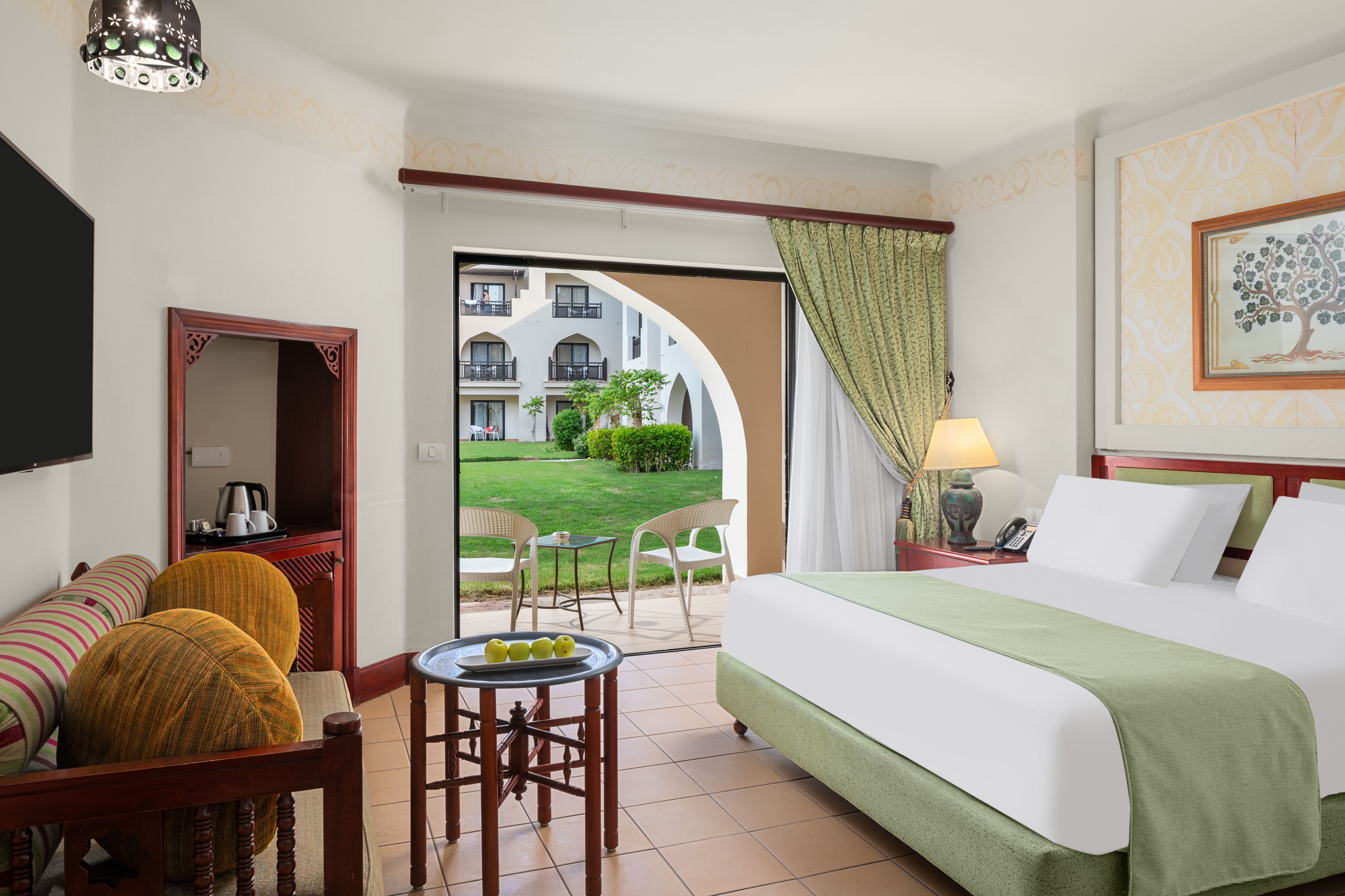 Family Interleading Room Garden View