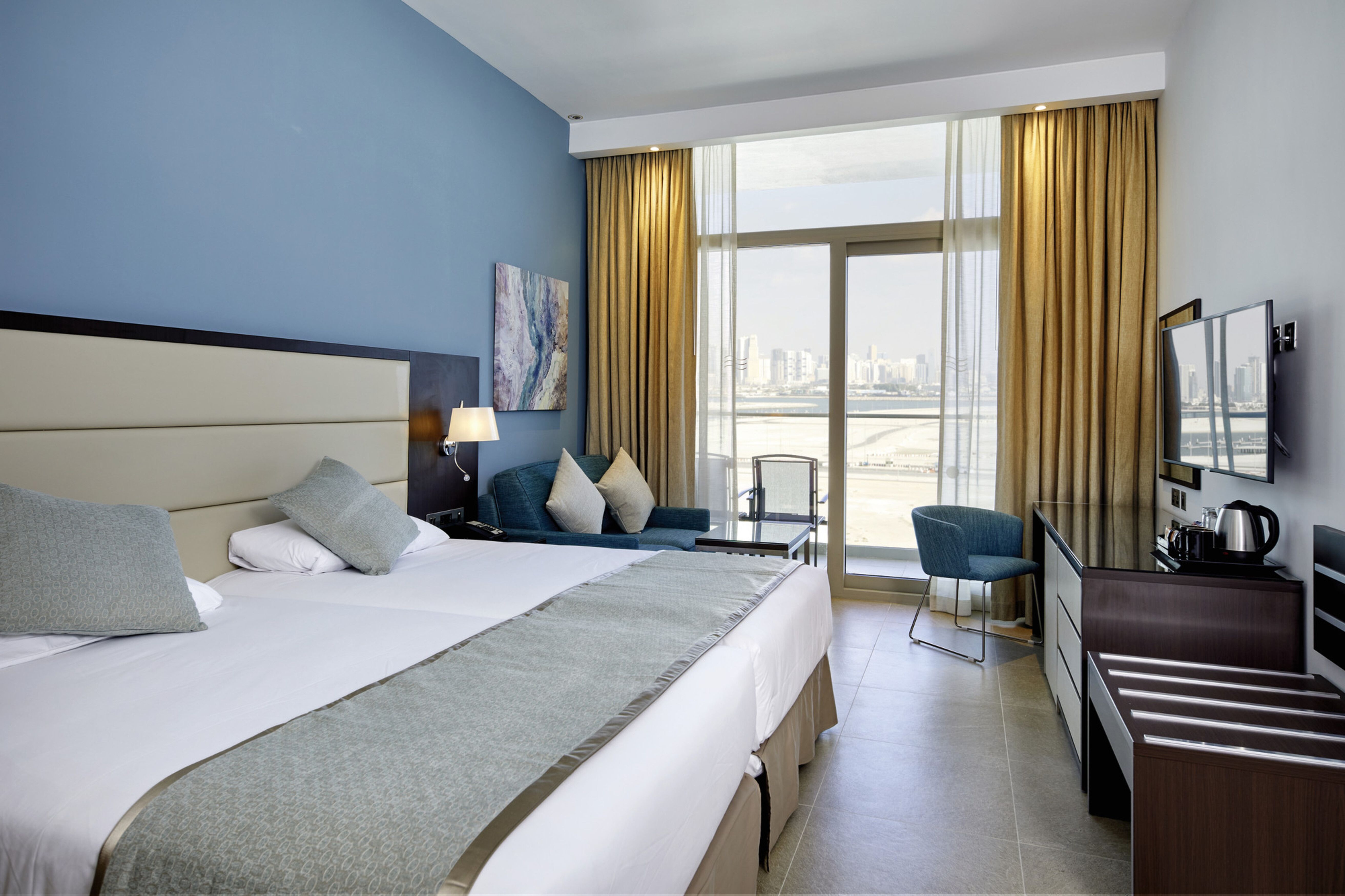 DOUBLE ROOM