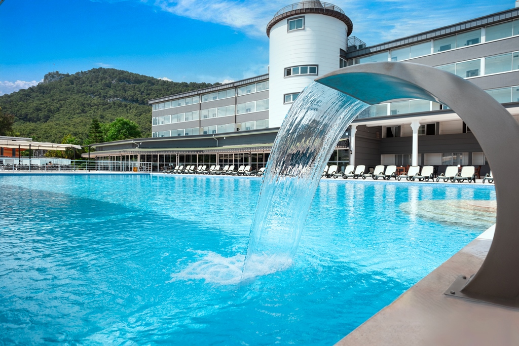Piscina deschisă